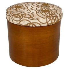 Italian mid-century modern Round pouf with hidden compartment by Pozzi, 1960s