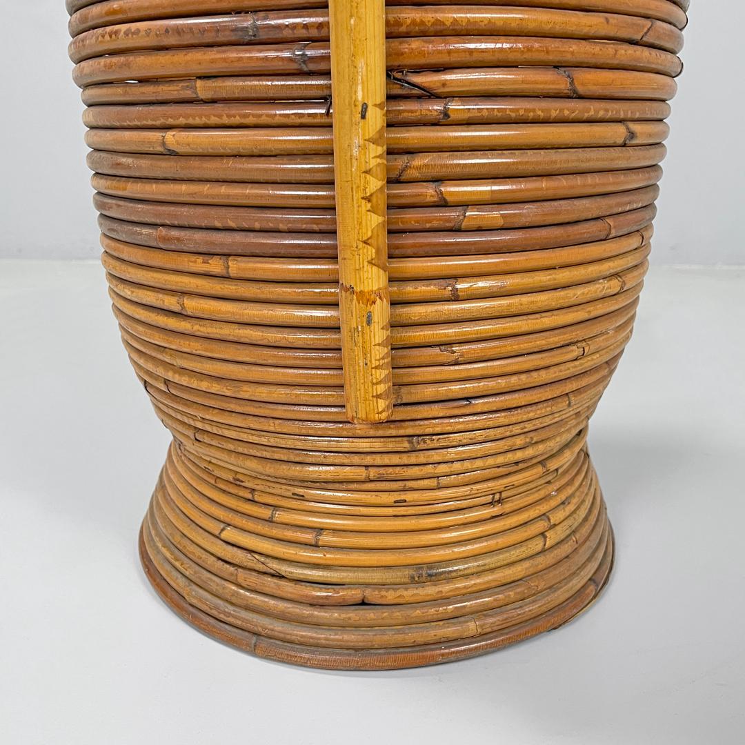 Porte-parapluie rond en rotin avec poignée, italien, The Moderns, années 1960 en vente 11