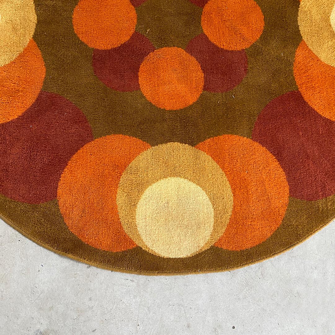 1970s orange carpet