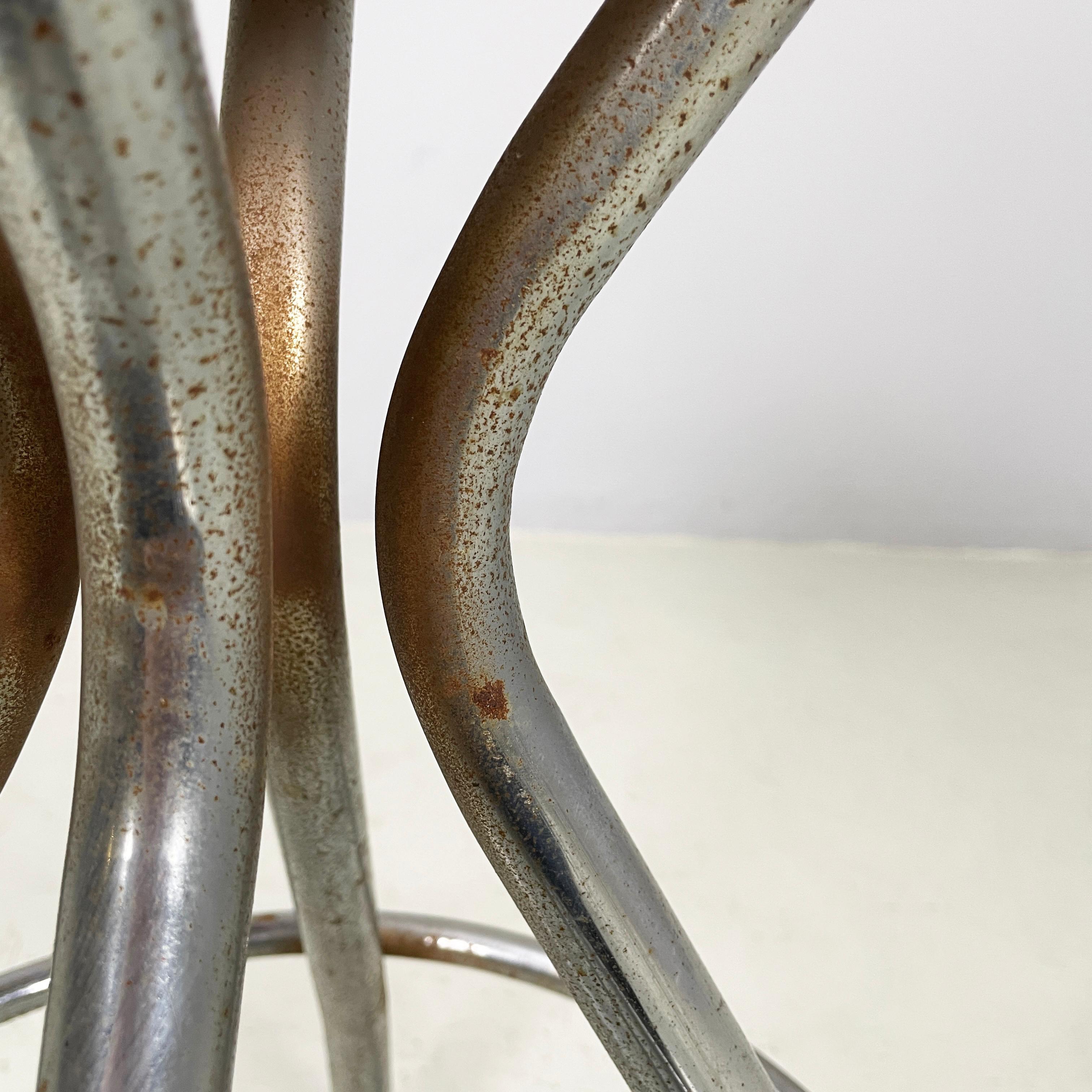 Sgabello da tavolo rotondo italiano di metà secolo in metallo e legno, anni '60 in vendita 4