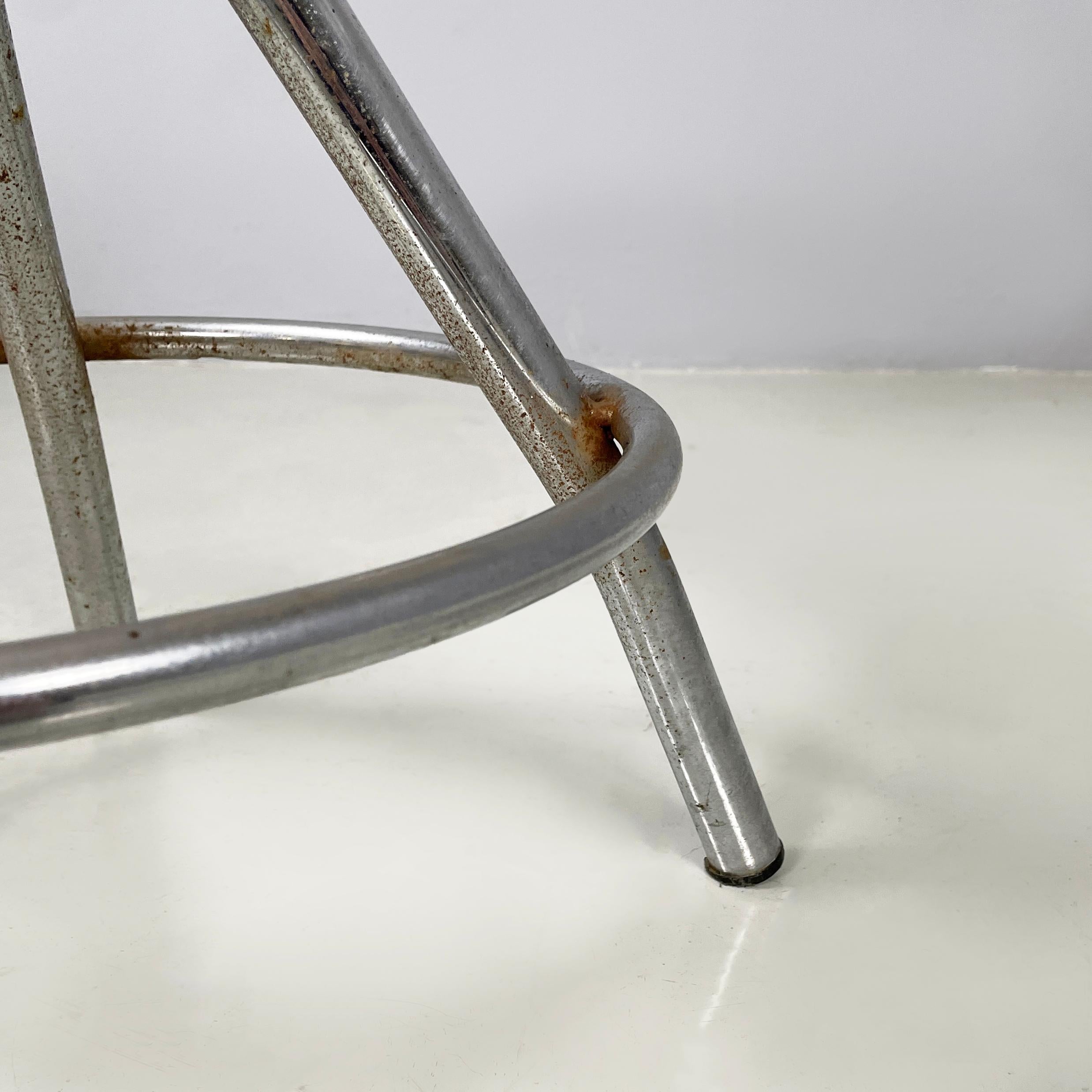 Sgabello da tavolo rotondo italiano di metà secolo in metallo e legno, anni '60 in vendita 10