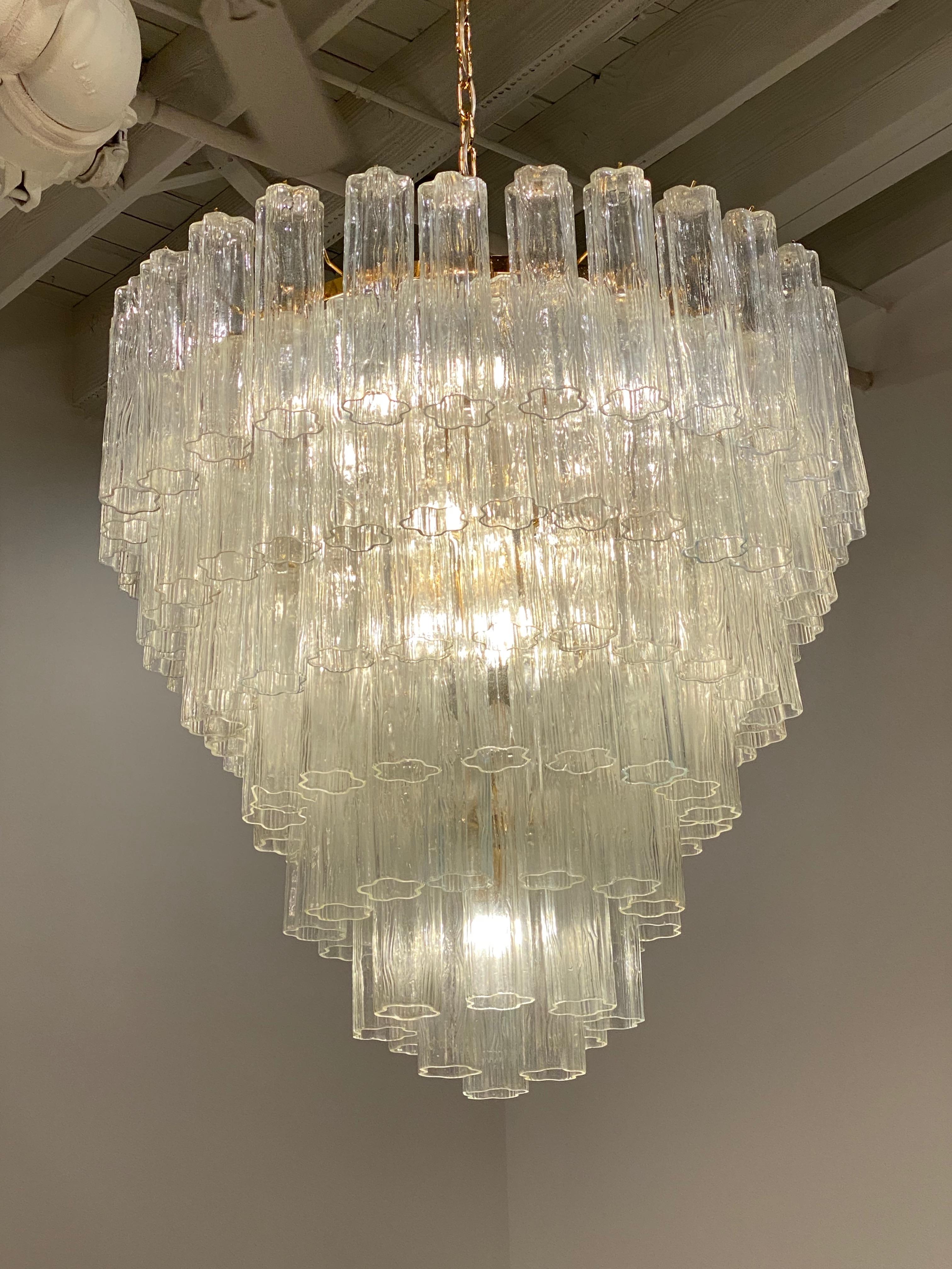 Italian Mid-Century Modern Round Tiered Tronchi Chandelier For Sale 4