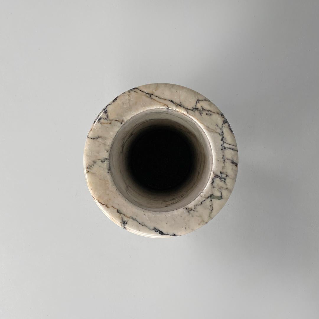 Italian mid-century modern round umbrella stand in arabesque marble, 1950s For Sale 1