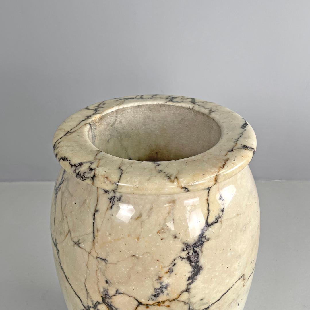 Italian mid-century modern round umbrella stand in arabesque marble, 1950s For Sale 2