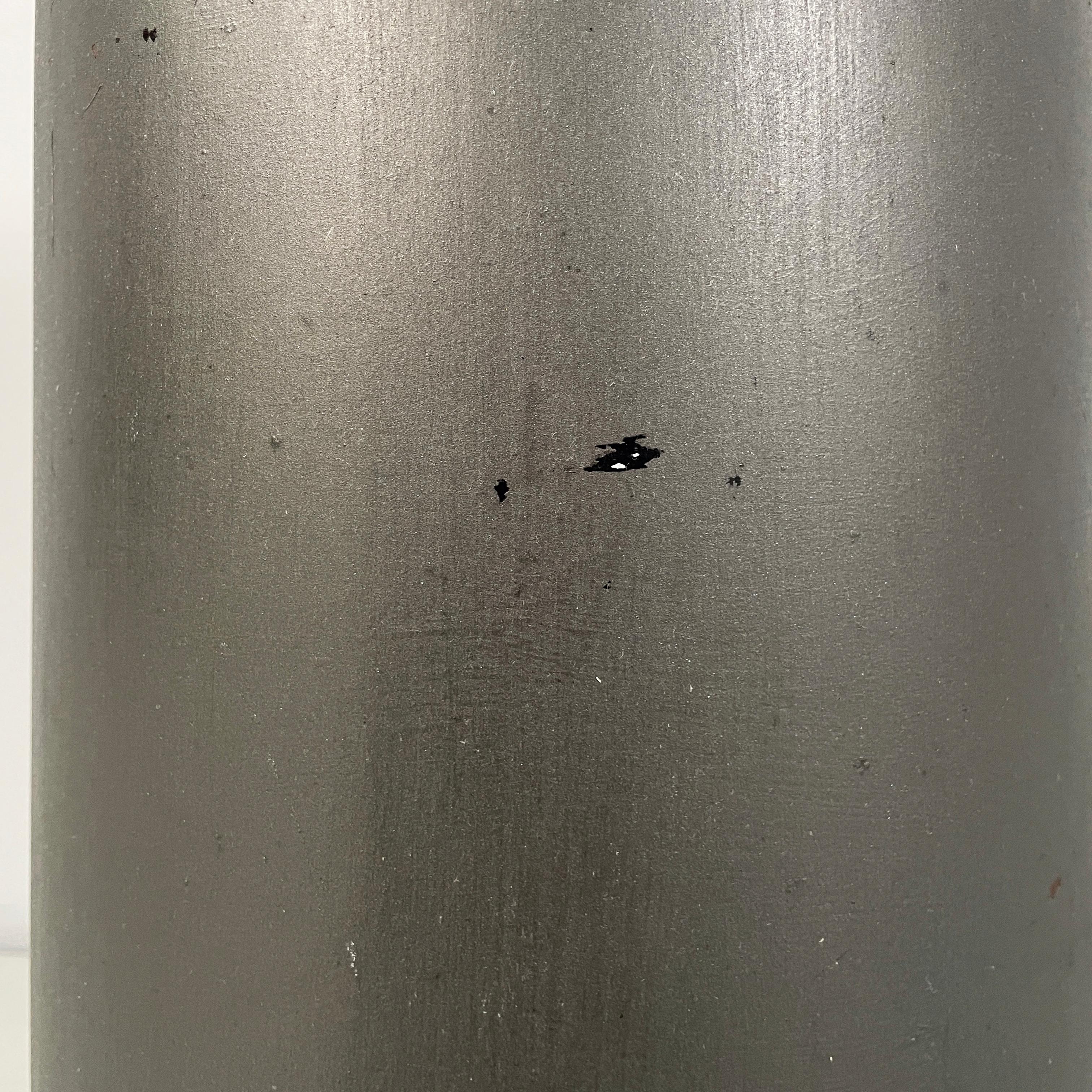Italian mid-century modern Round umbrella stand in black metal and brass, 1960s 2