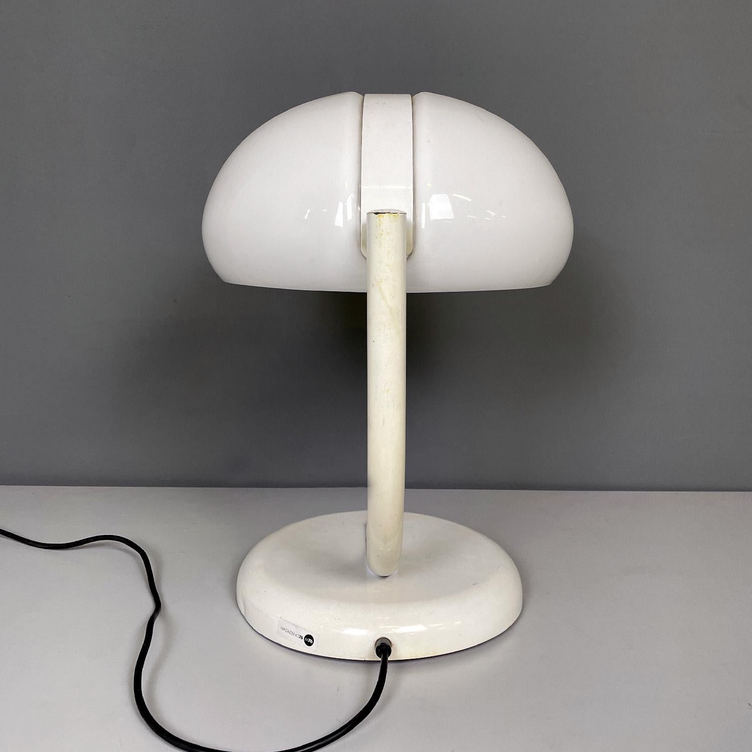 Lampe de table ronde blanche italienne moderne du milieu du siècle dernier par Stilnovo, années 1960 Bon état - En vente à MIlano, IT