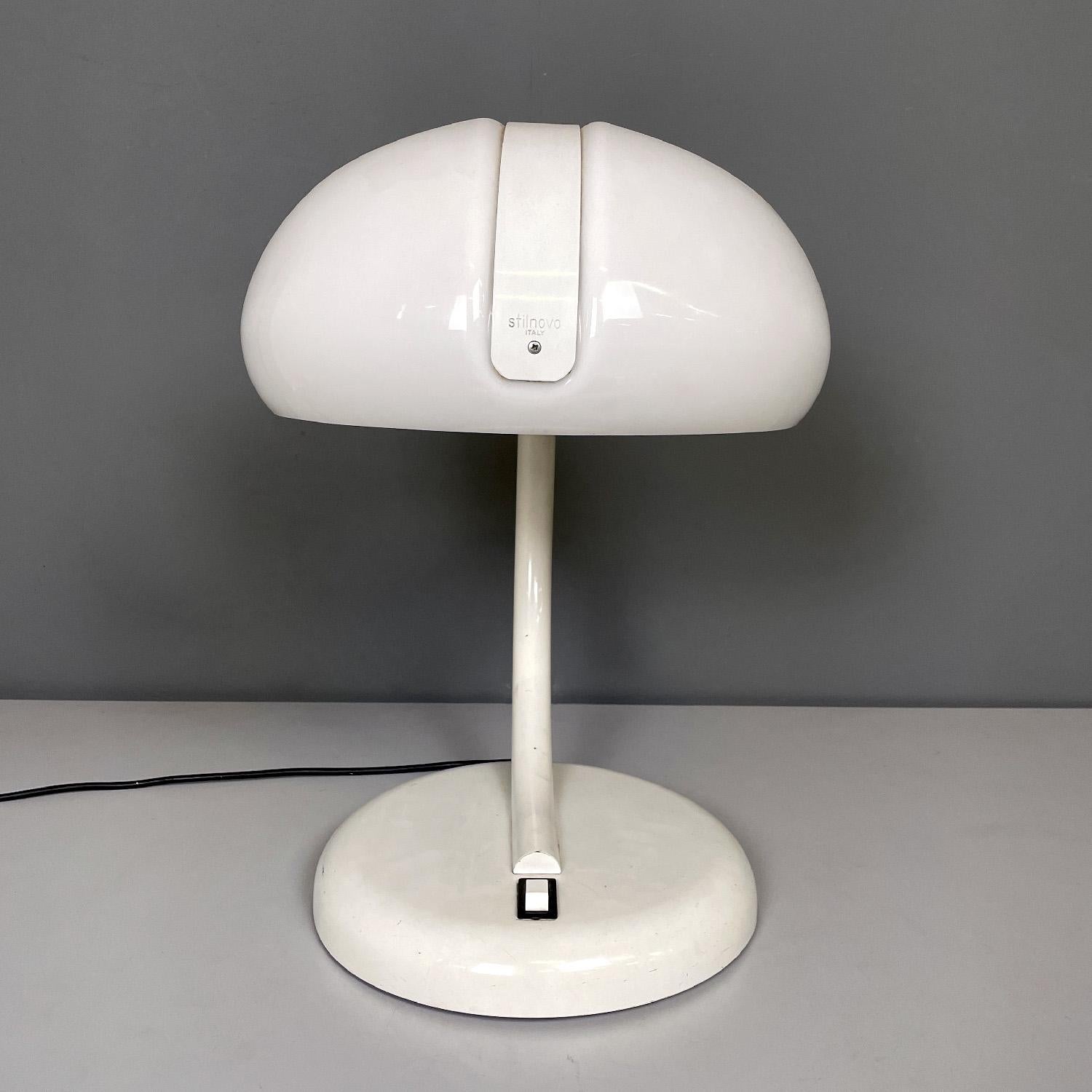 Metal Italian mid-century modern round white table lamp by Stilnovo, 1960s For Sale