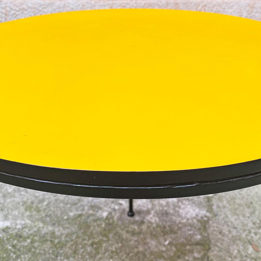 Italian Mid-Century Modern Round Yellow Laminate and Black Metal Bar Table 1950s For Sale 4