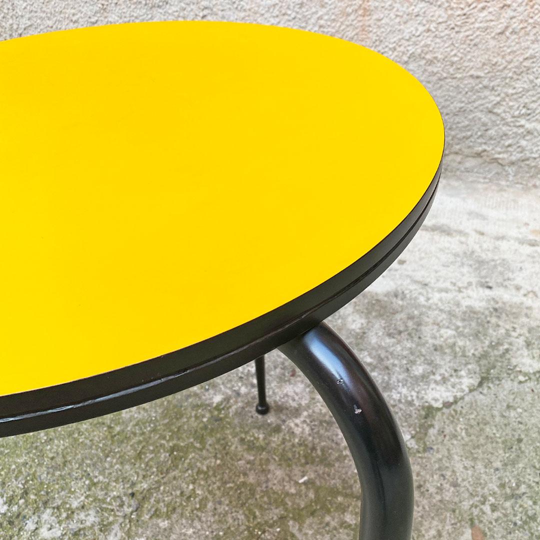 Italian Mid-Century Modern Round Yellow Laminate and Black Metal Bar Table 1950s For Sale 5