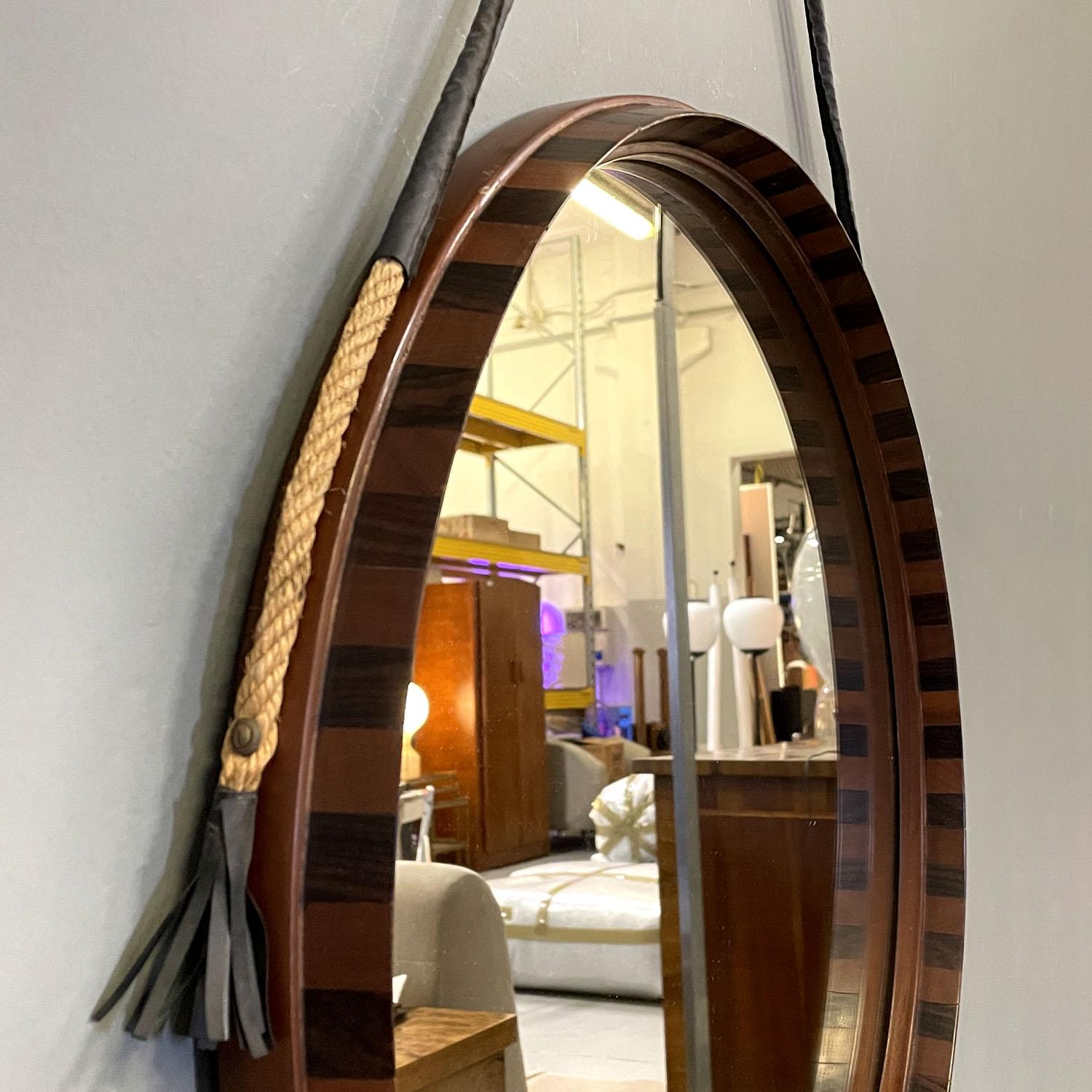 Italian mid-century modern rounded two toned wood wall mirror with rope, 1960s For Sale 1