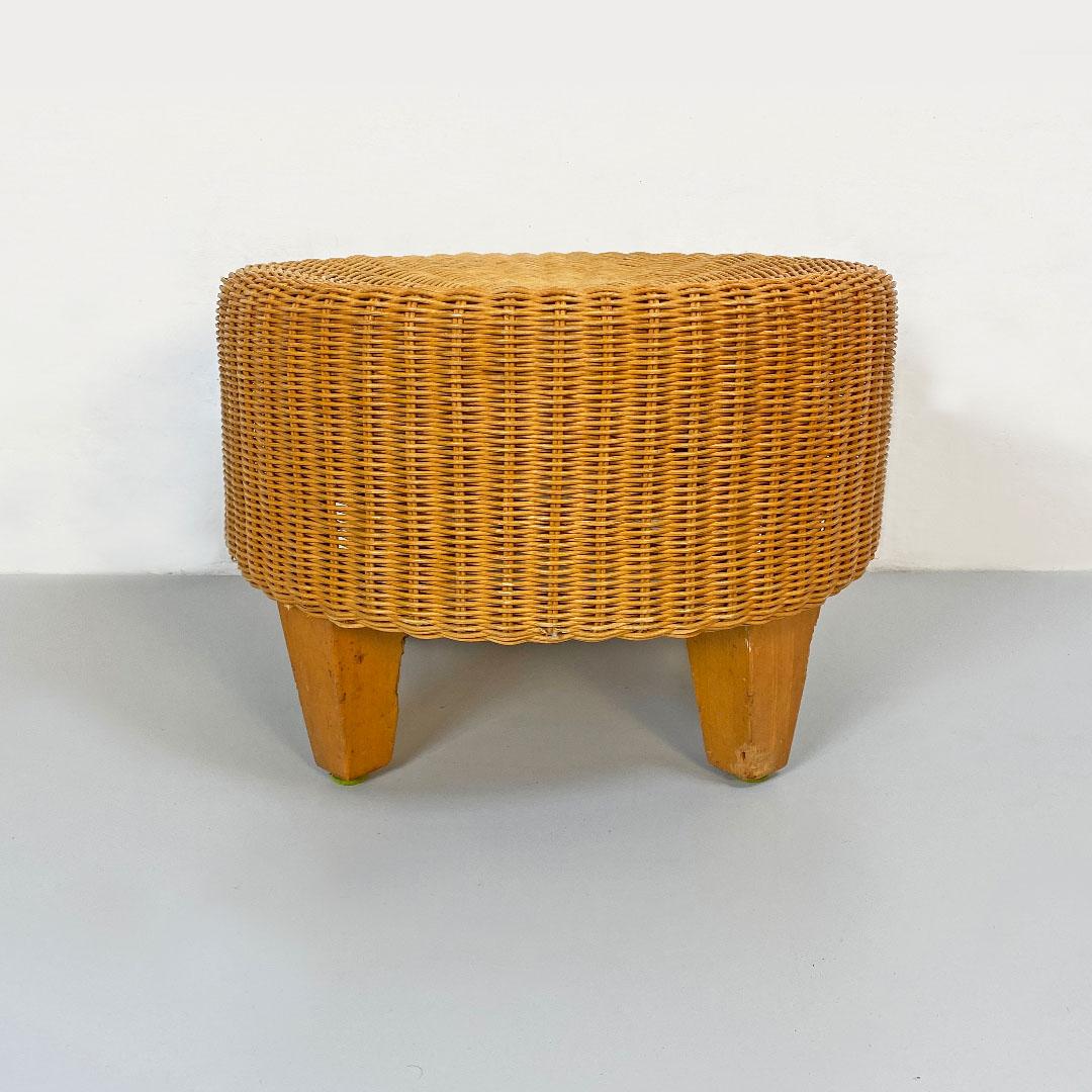 Italian Mid-Century Modern Rounded Wicker Pouf, 1960s For Sale 6