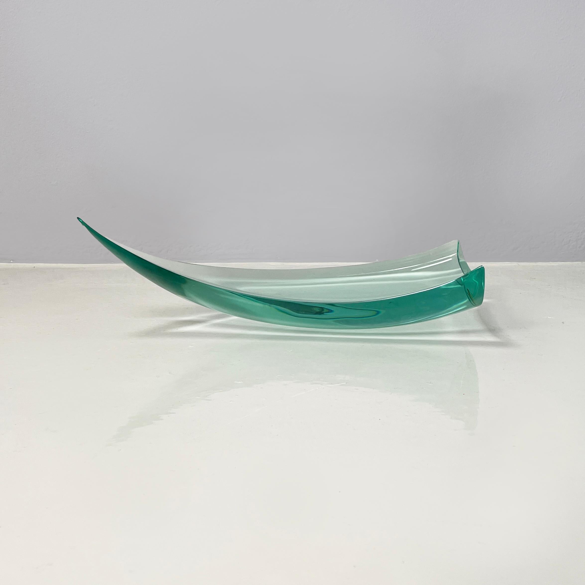Italian mid-century modern Sail object holder Centerpiece by Fontana Arte, 1960s For Sale 1