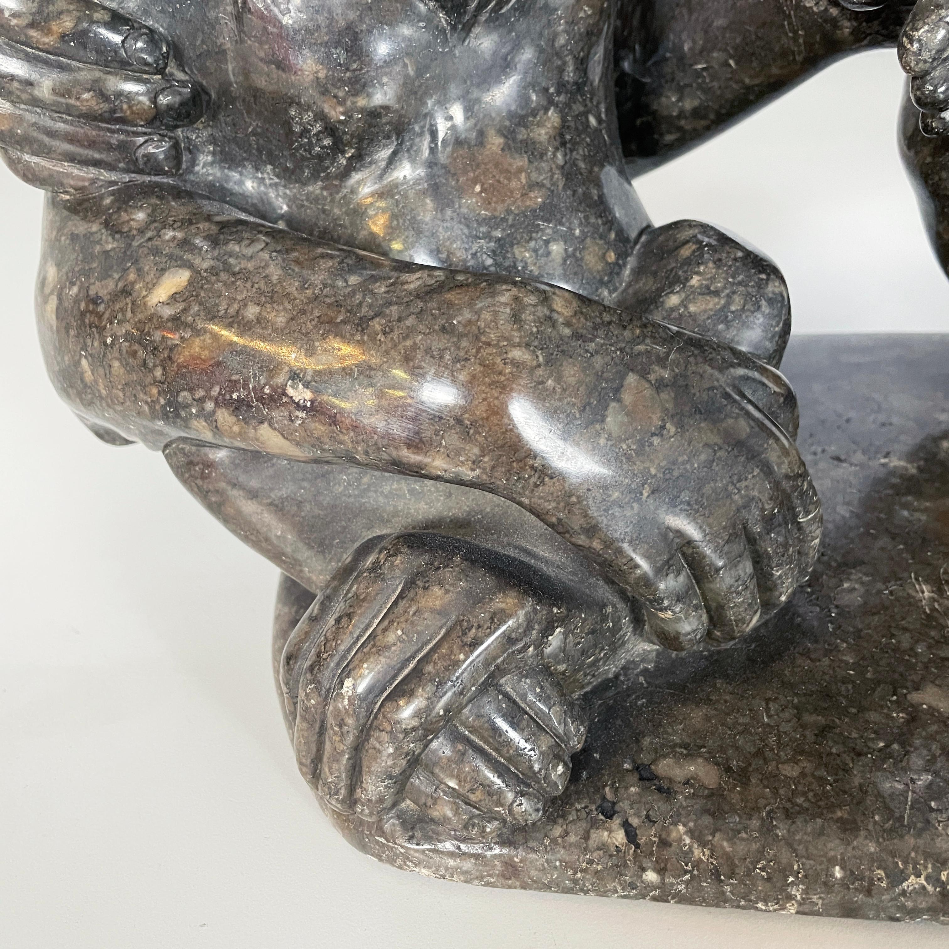 Italienische Mid-Century-Modern-Skulptur von Affen aus Marmor, 20. Jahrhundert im Angebot 4