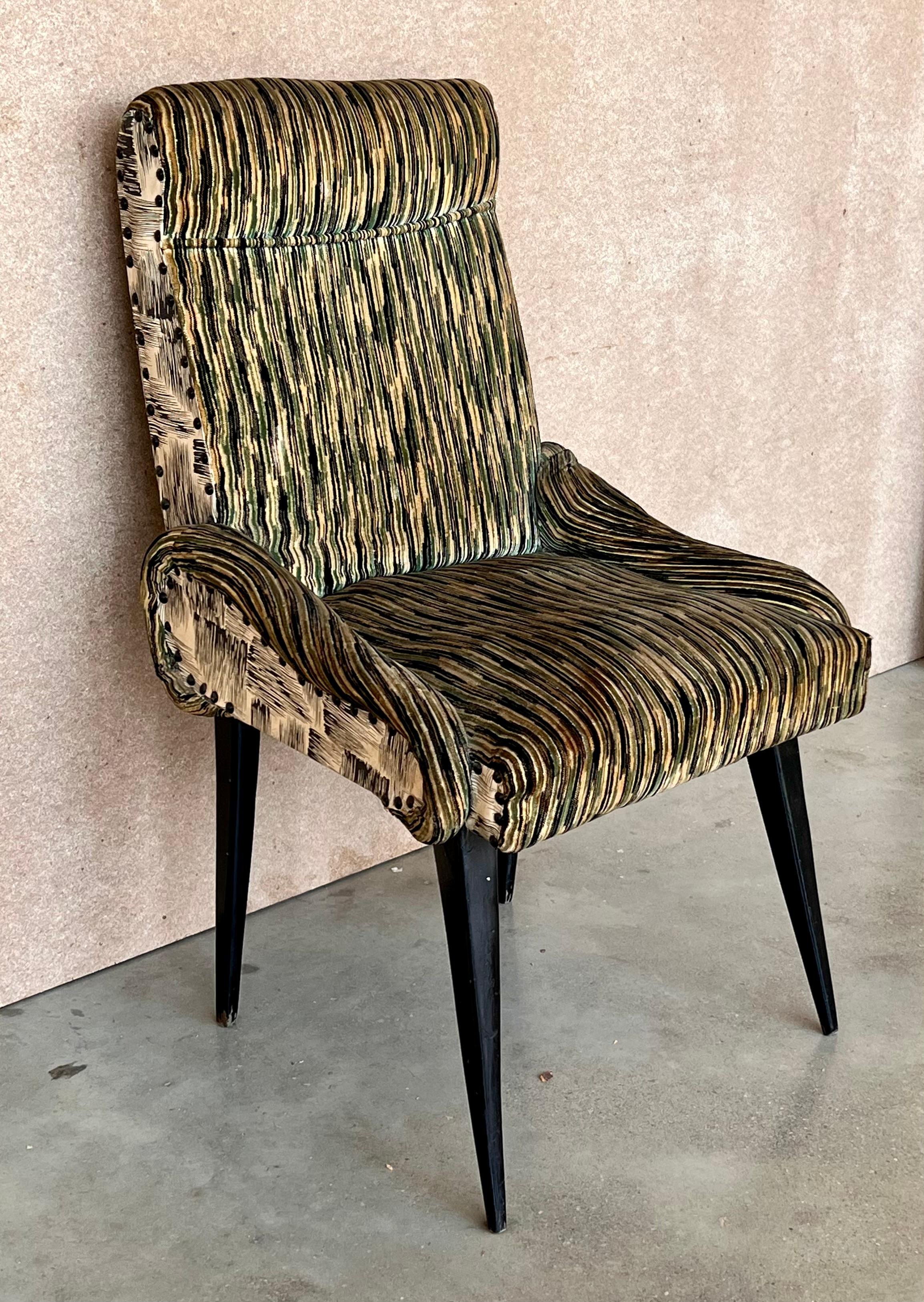 Ensemble de 4 chaises italiennes modernes du milieu du siècle dernier dans le style Gio Point Bon état - En vente à Miami, FL