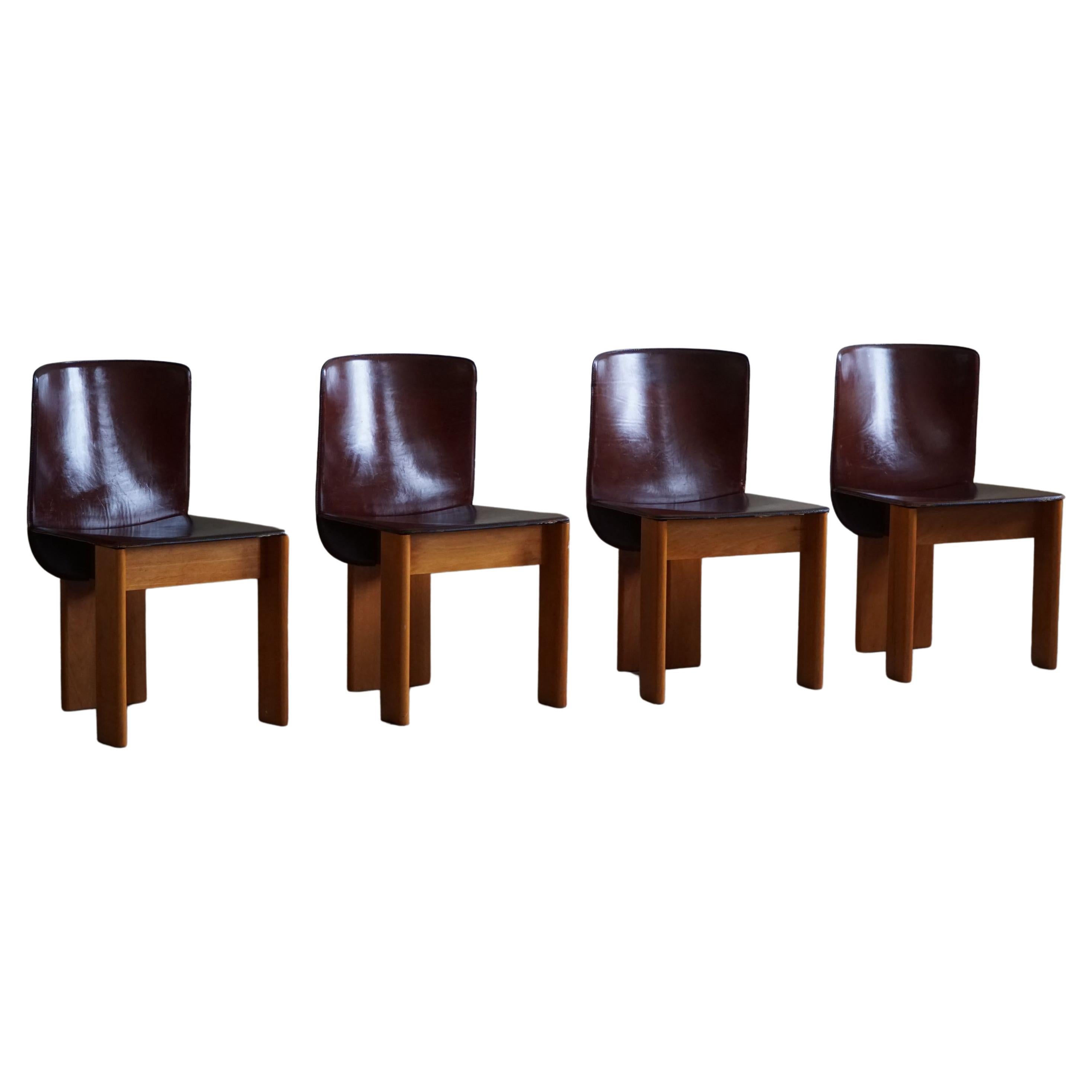 Italian Mid Century Modern, Set of 4 Leather Chairs, Tobia Scarpa Style, 1960s For Sale