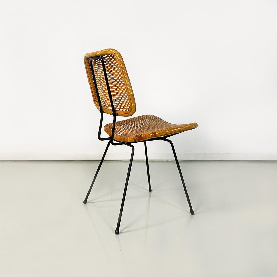 Italienische Mitte des Jahrhunderts modernen Satz von verschiedenen Korbwaren und schwarzem Metall Stühle 1960s im Angebot 5
