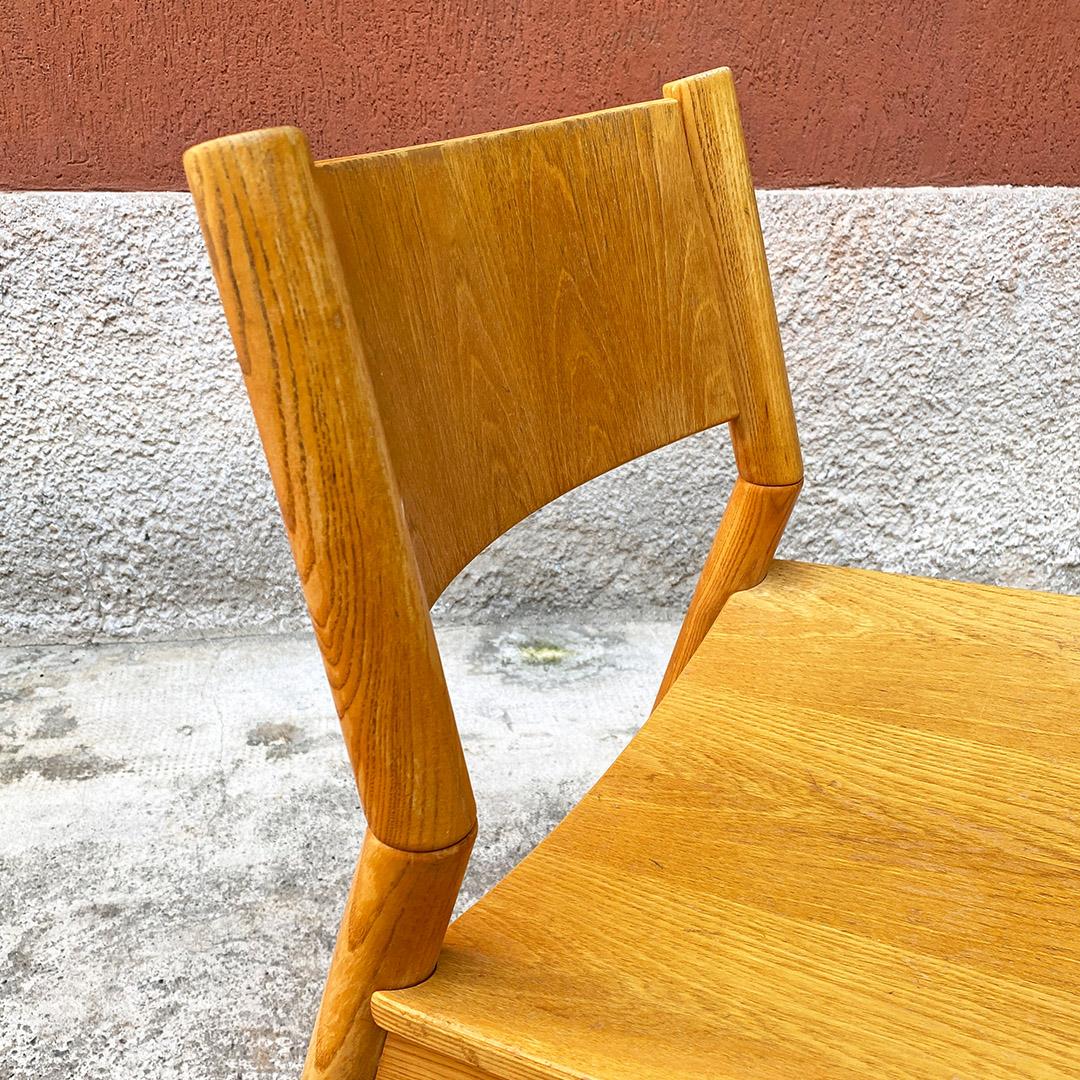 Italian Mid Century Modern Set of Six Solid Oak Wood Chairs, 1980s For Sale 4