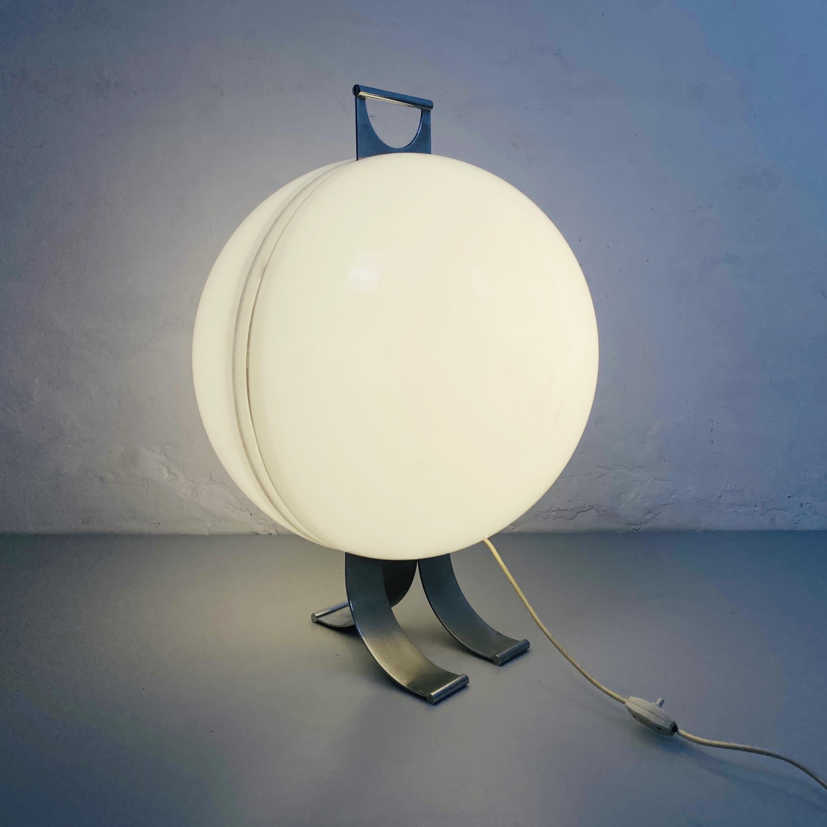 Italian Mid-Century Modern Sfera Table Lamp by Beni Cuccuru for Ecolight, 1972 For Sale 1