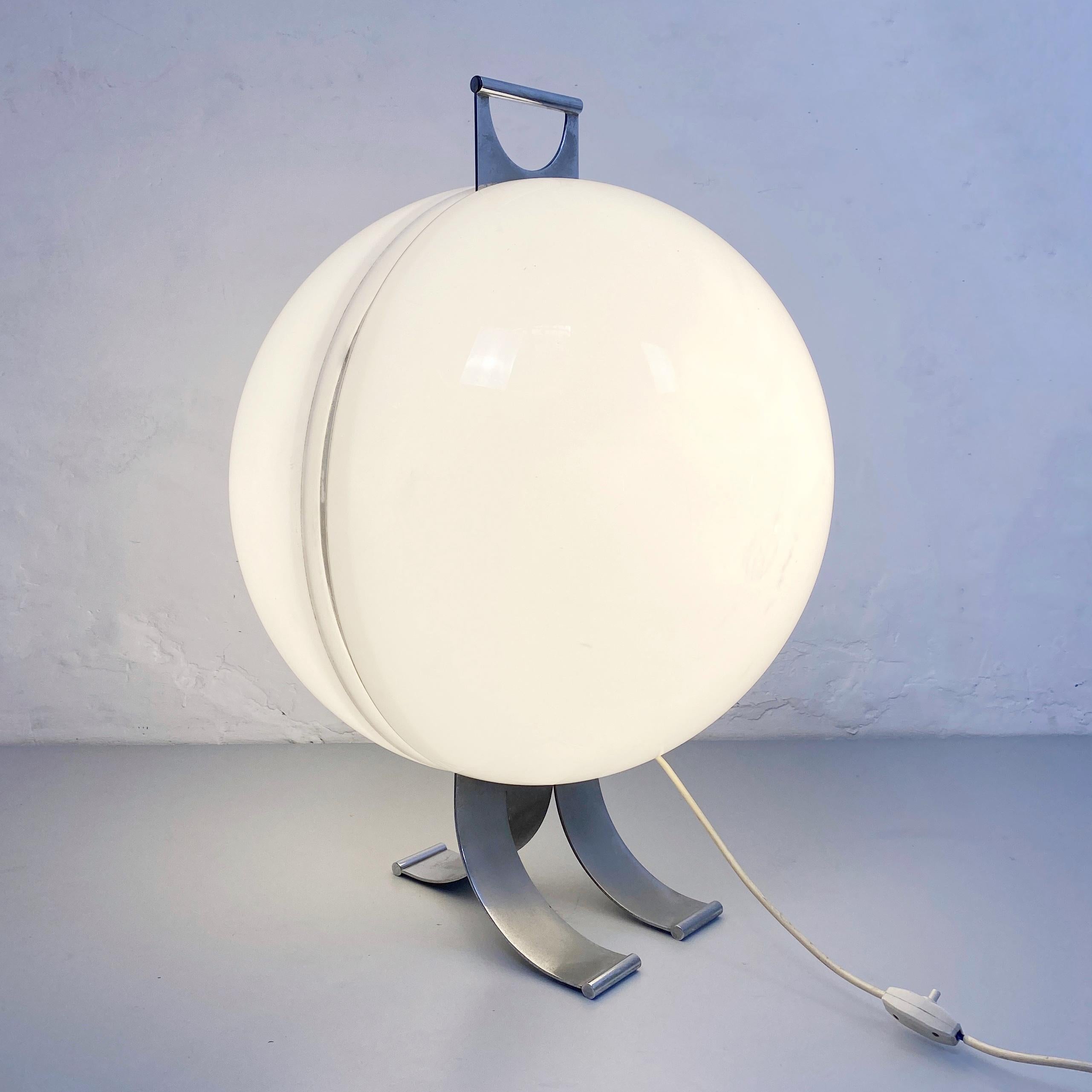 Italian Mid-Century Modern Sfera Table Lamp by Beni Cuccuru for Ecolight, 1972 For Sale 2
