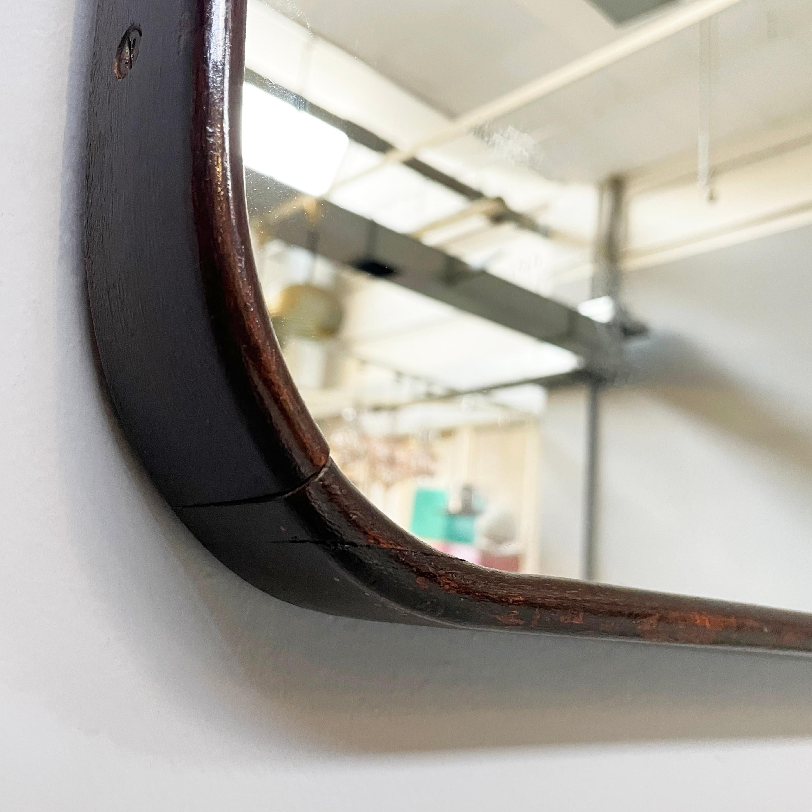 Italian mid-century modern shaped wall mirror in wood, 1940s in vendita 4