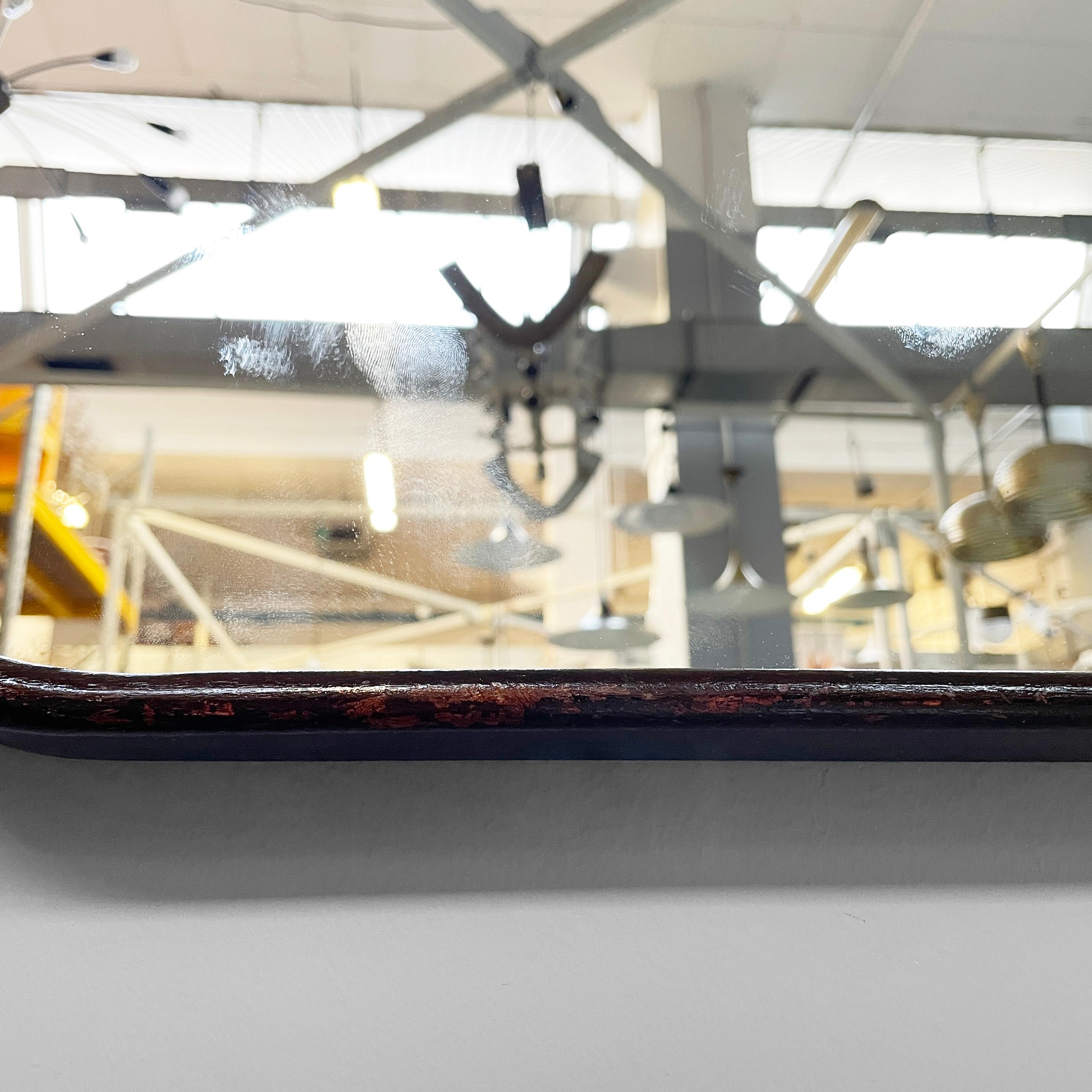 Italian mid-century modern shaped wall mirror in wood, 1940s in vendita 1