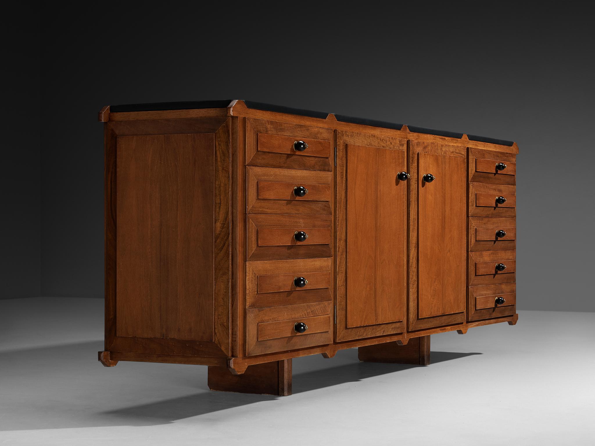 Italian Mid-Century Modern Sideboard with Drawers in Walnut and Brass For Sale 2