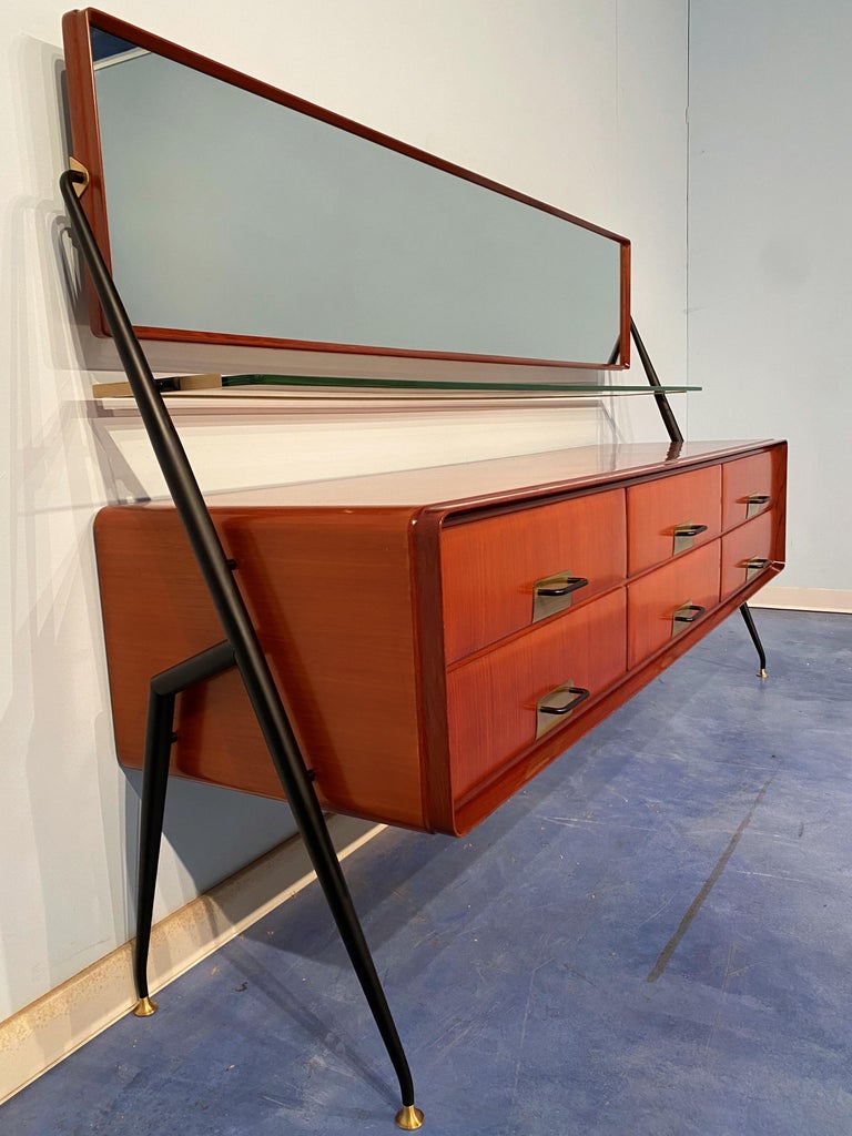 Italian Mid-Century Modern Silvio Cavatorta Sideboard, Dresser, 1950s For Sale 3