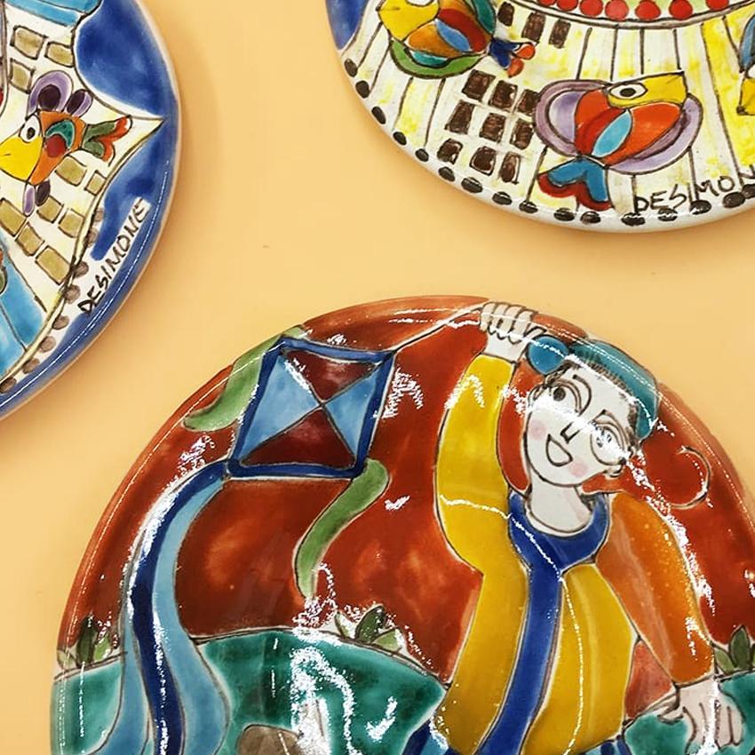 Late 20th Century Italian Mid-Century Modern Small Colorful Plates by De Simone Ceramics , 1980s