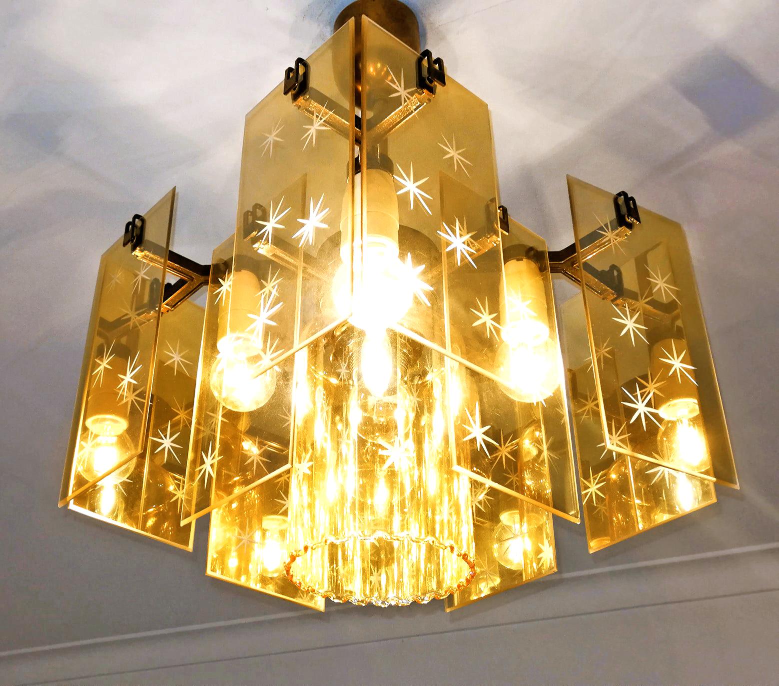 Italian Mid-Century Modern Smoked Amber Gold Cut Glass Fontana Style Chandelier For Sale 4