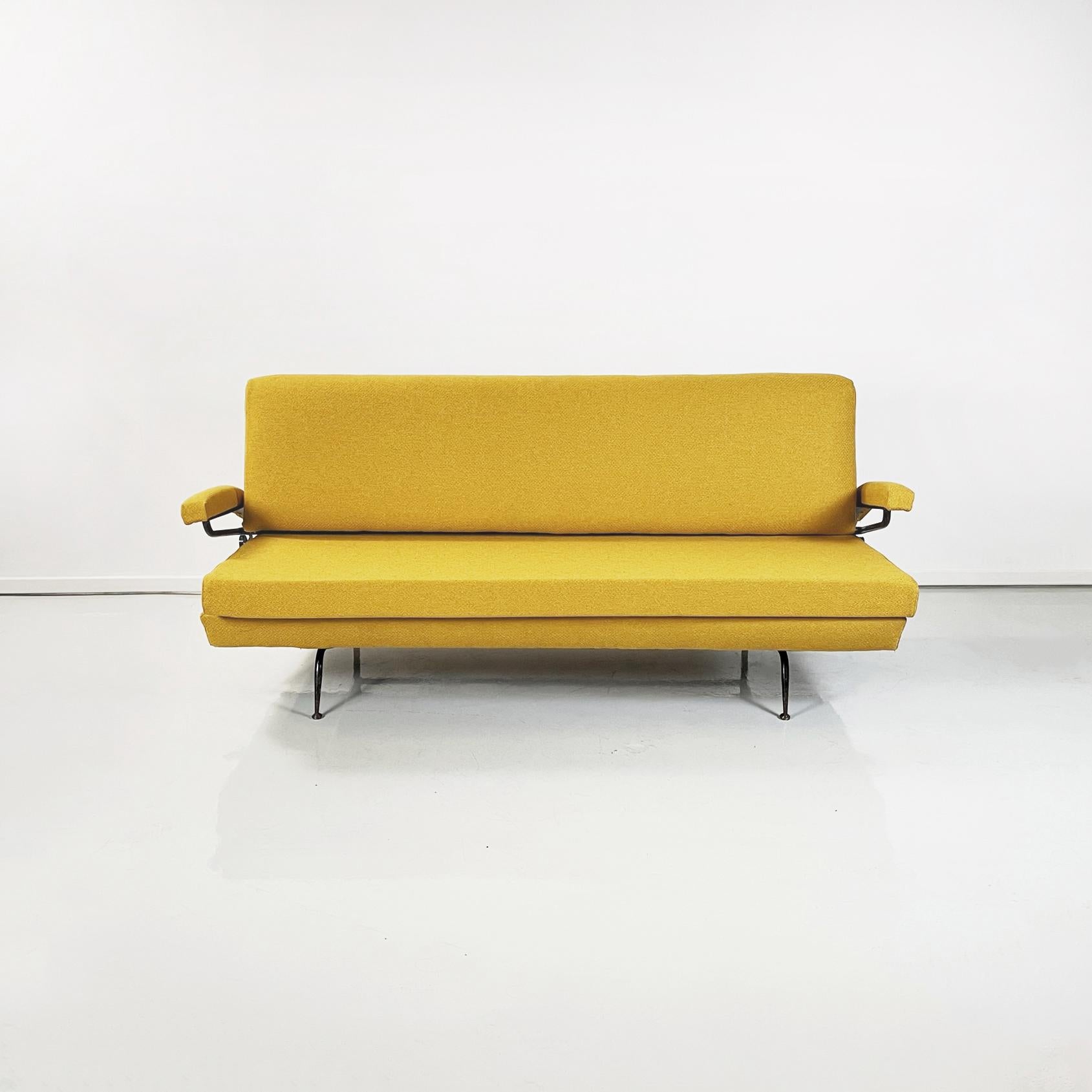 Italian Mid-Century Modern Sofa and Bed in Yellow Fabric and Black Metal, 1960s In Good Condition In MIlano, IT