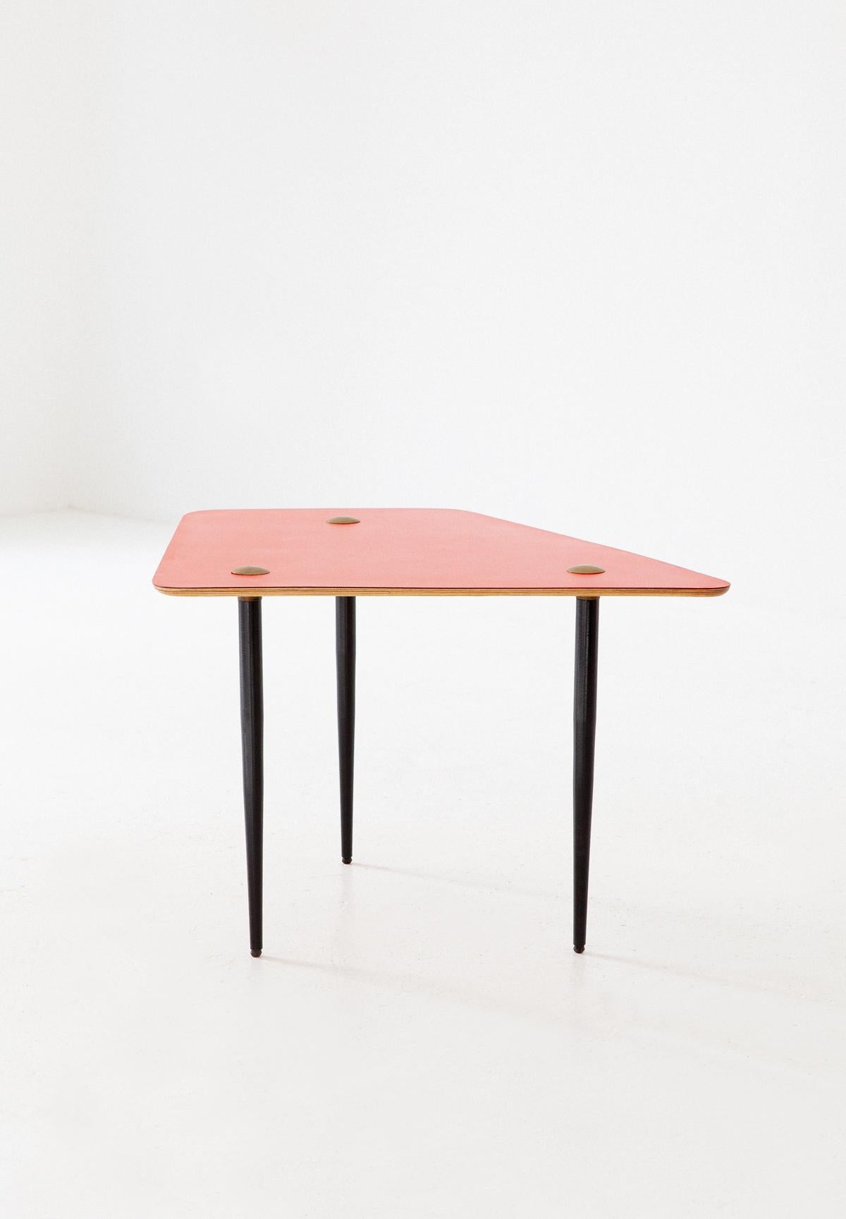 Italian Mid-Century Modern Soft Red and Brass Coffee Table, 1950s 3