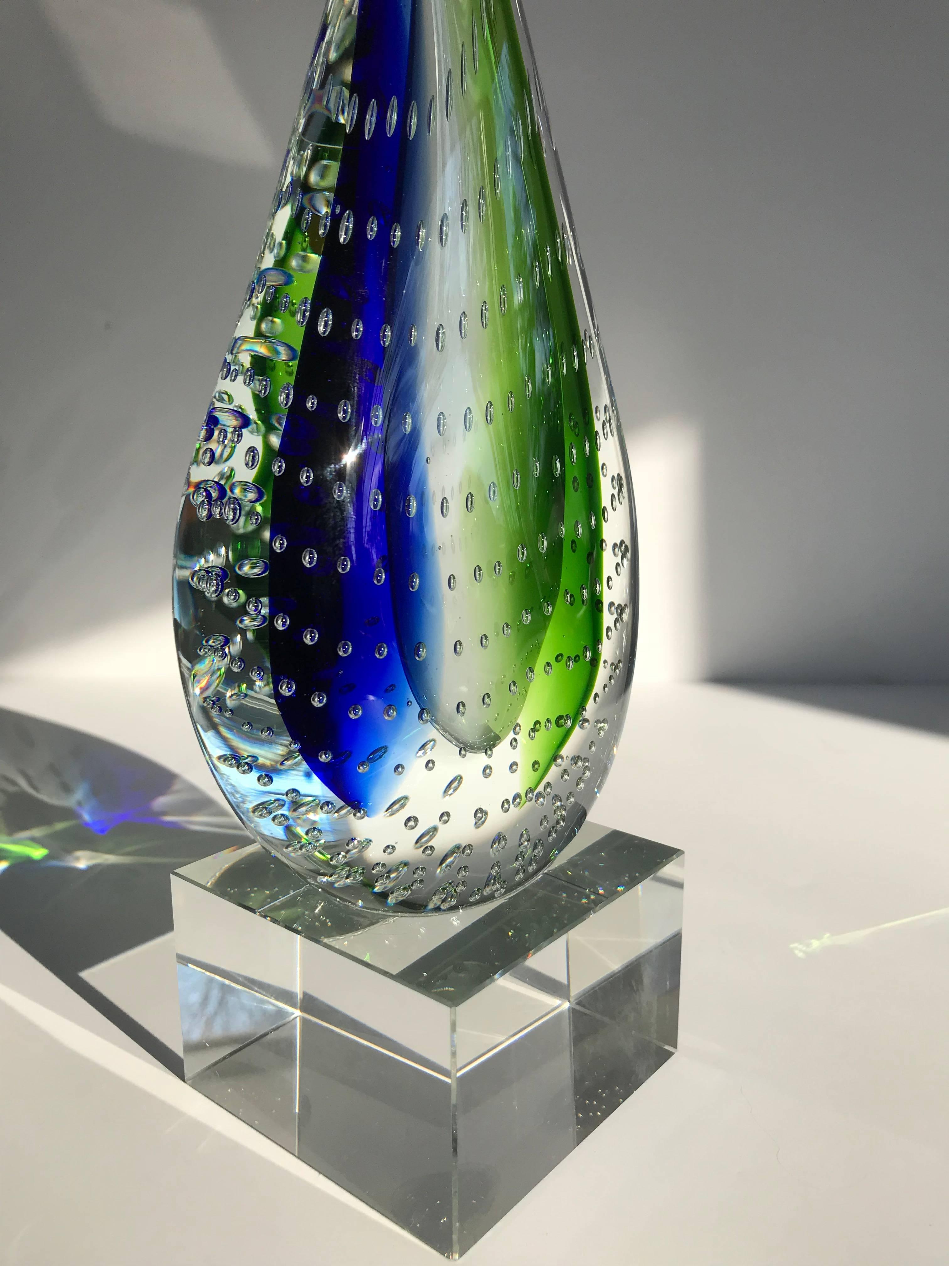 Mid-Century Modern Teardrop Sculpture in Green and Blue Sommerso Blown Glass, circa 1980s