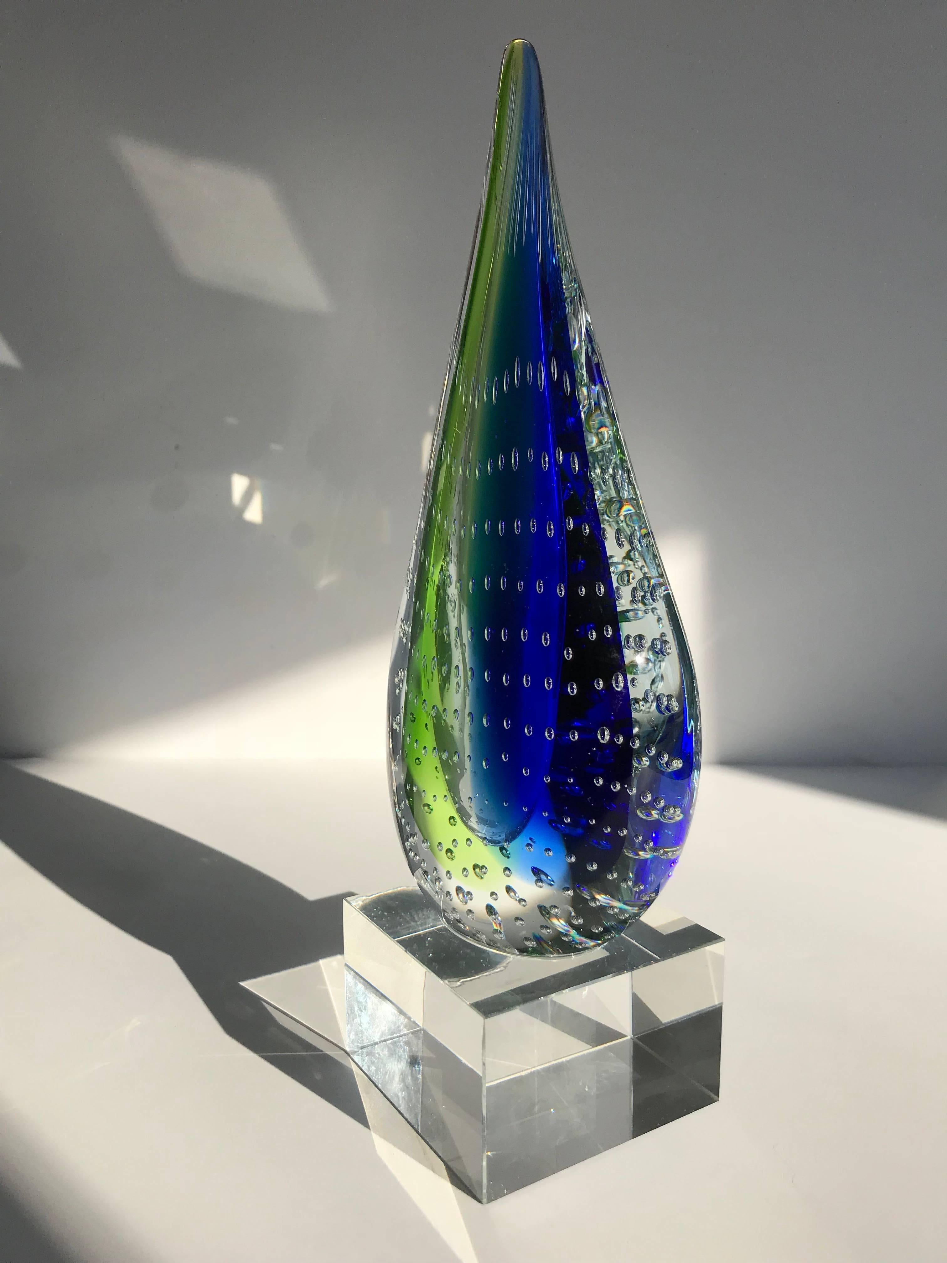 Hand-Crafted Teardrop Sculpture in Green and Blue Sommerso Blown Glass, circa 1980s