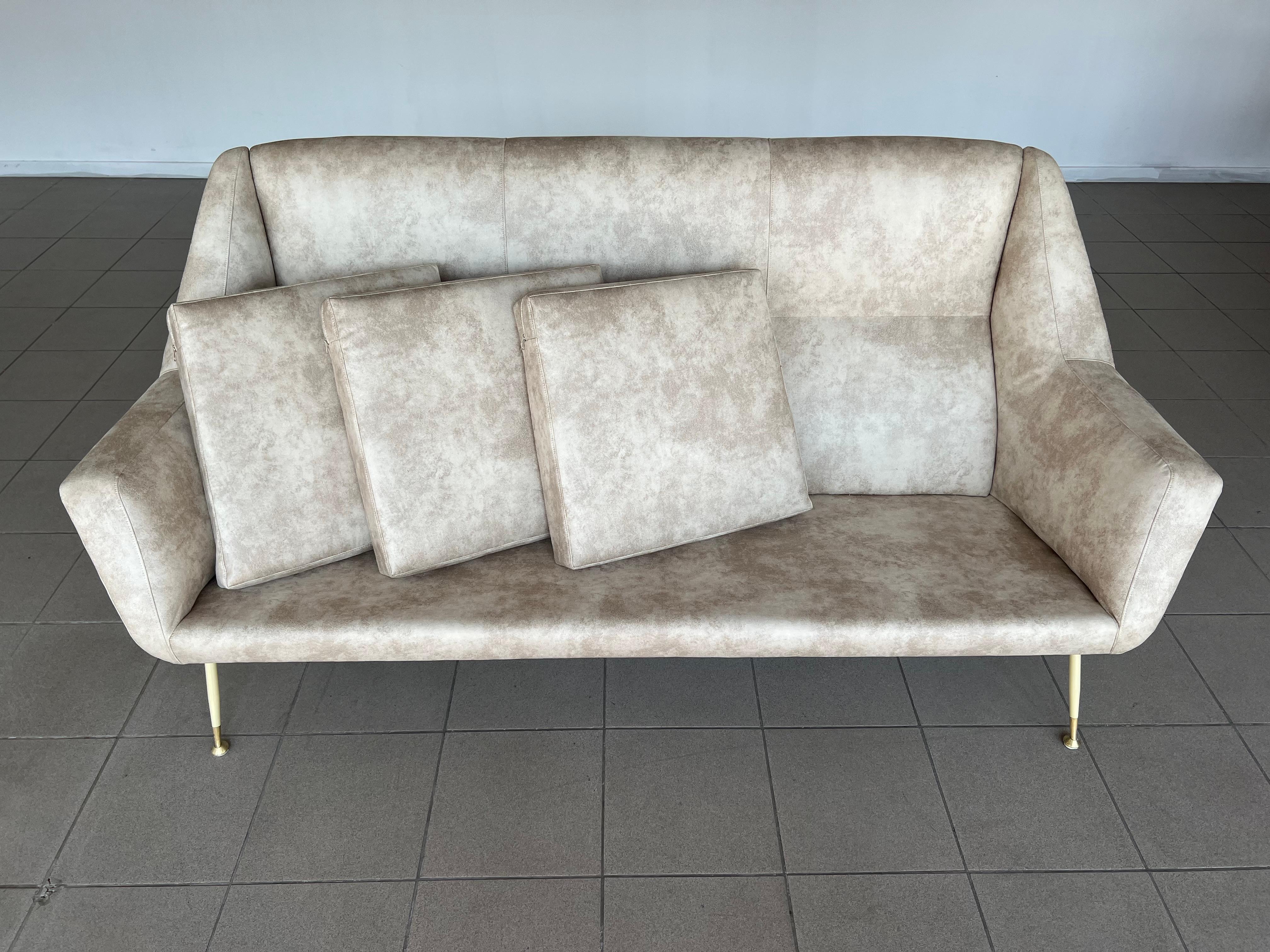 Italian Mid-Century Modern Space Age Designer Sofa In Style of Minotti 5