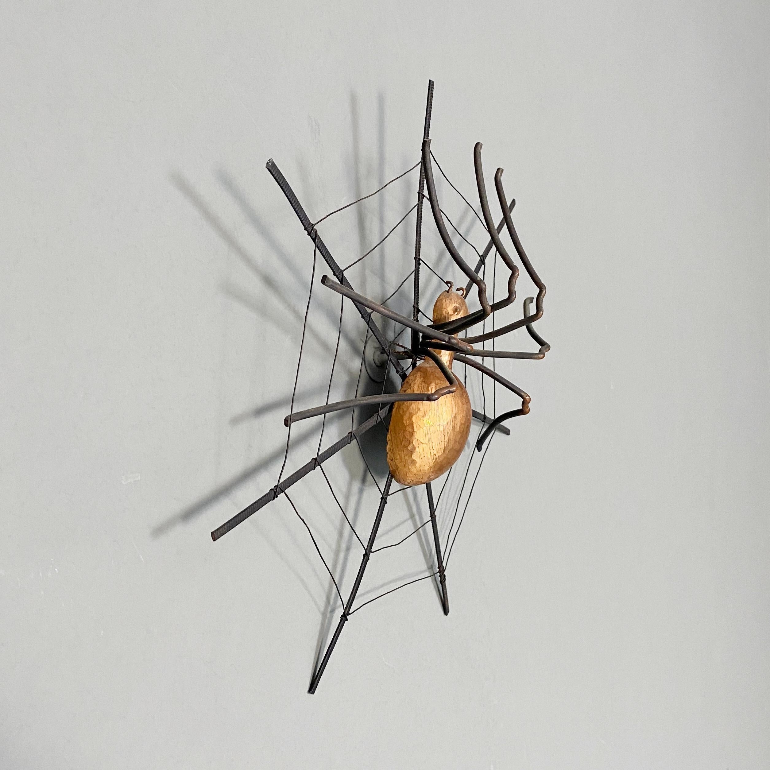 Italian Mid-Century Modern Spider-Shaped Wall Decoration, 1960s In Good Condition For Sale In MIlano, IT