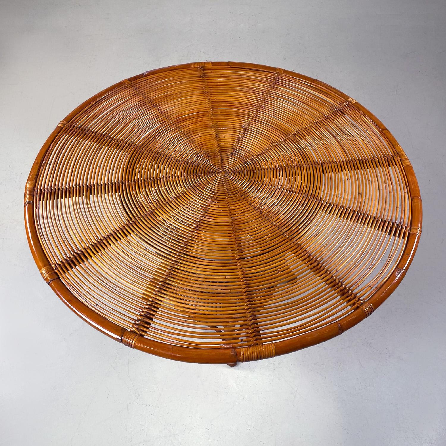 Mid-20th Century Italian mid-century modern spiral round top rattan four legs dining table, 1960s