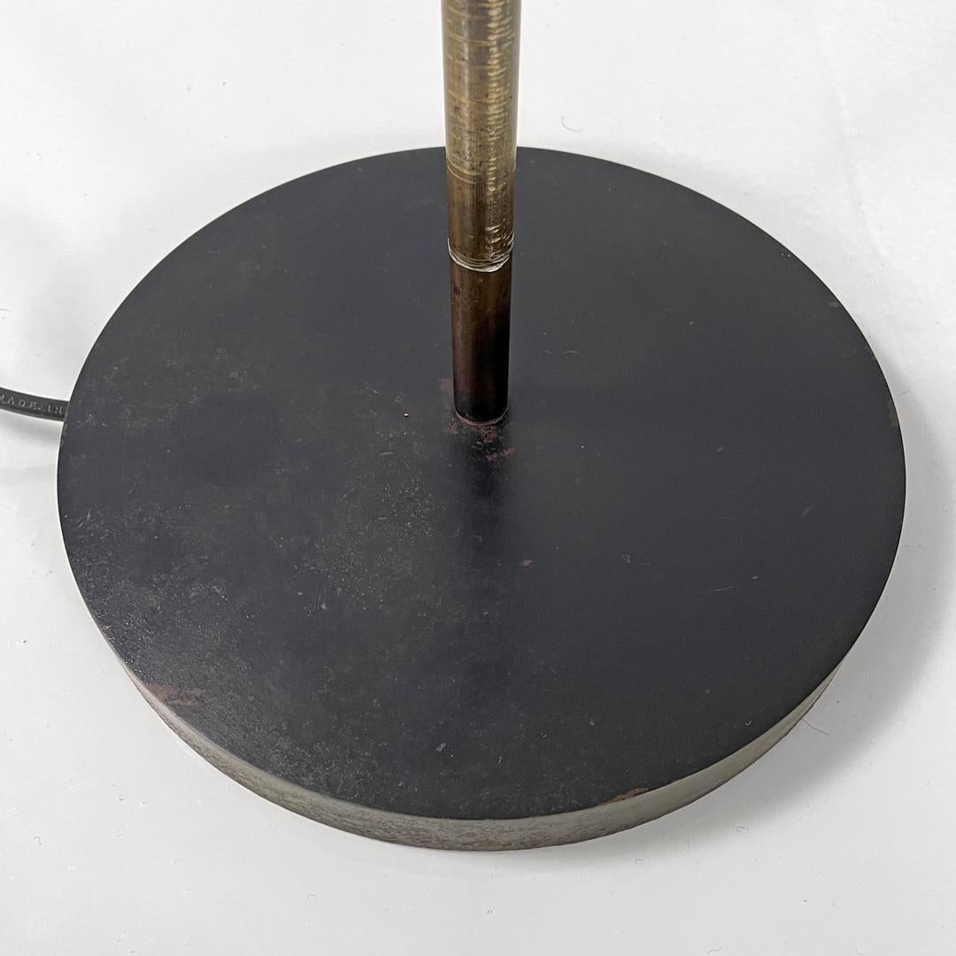 Italian mid-century modern steel floor lamp with black round base, 1950s For Sale 8