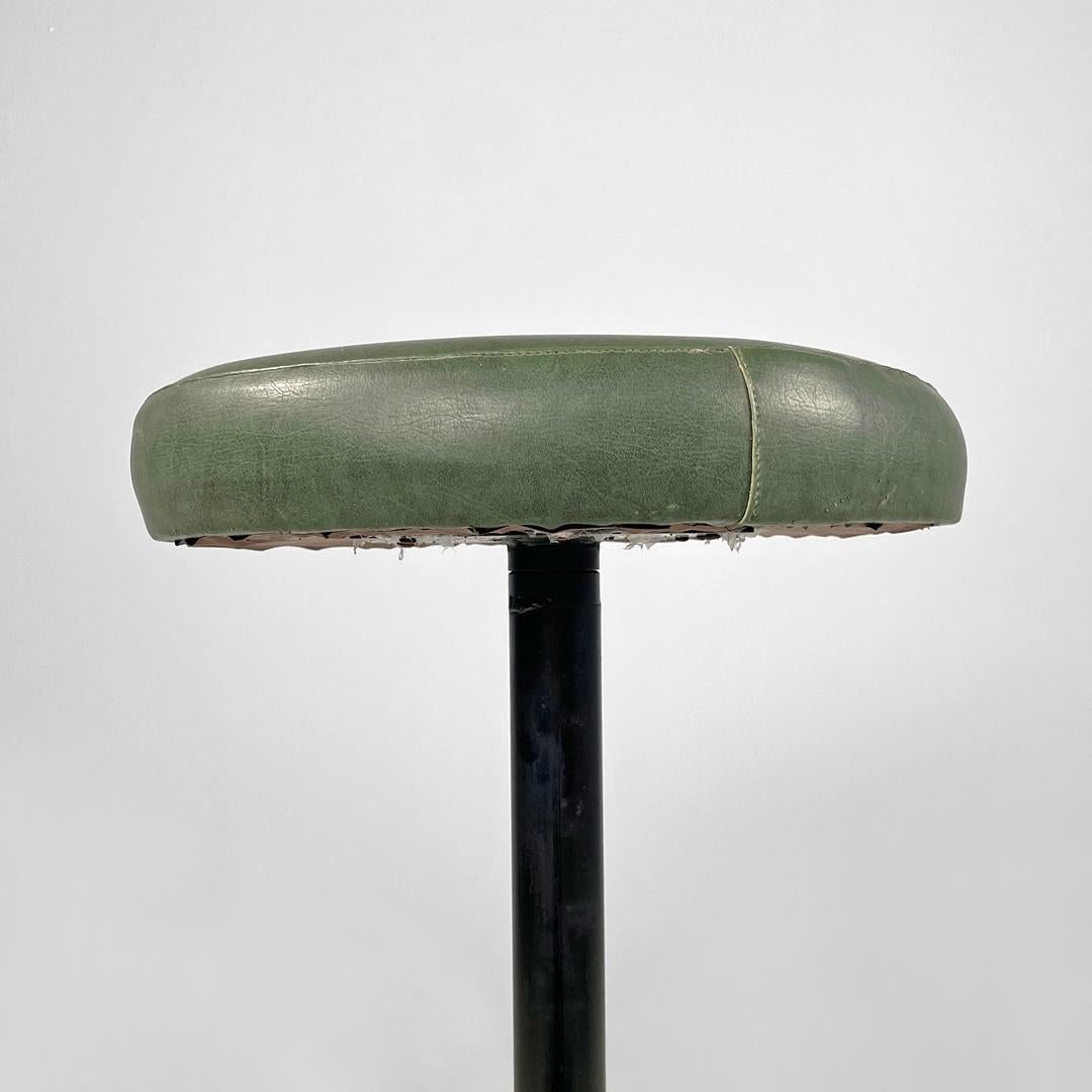 Italian mid-century modern stool in green faux leather and black metal, 1960s For Sale 1