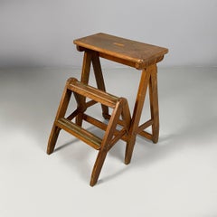 Italian mid-century modern stool ladder in wood, 1930s