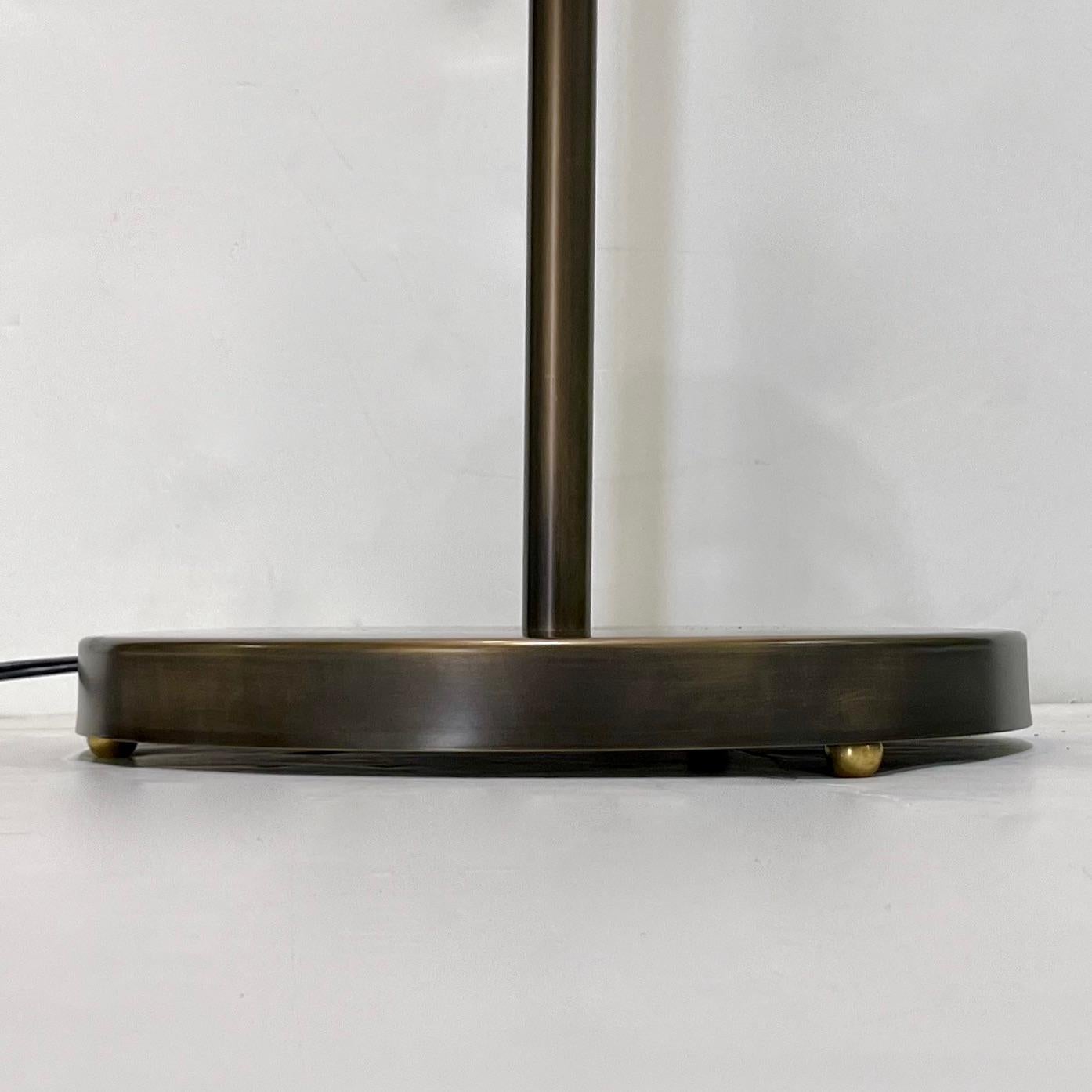 Verstellbare italienische Stehlampe aus Bronze im modernen italienischen Mid-Century-Stil in Meeresblau lackiert im Angebot 5