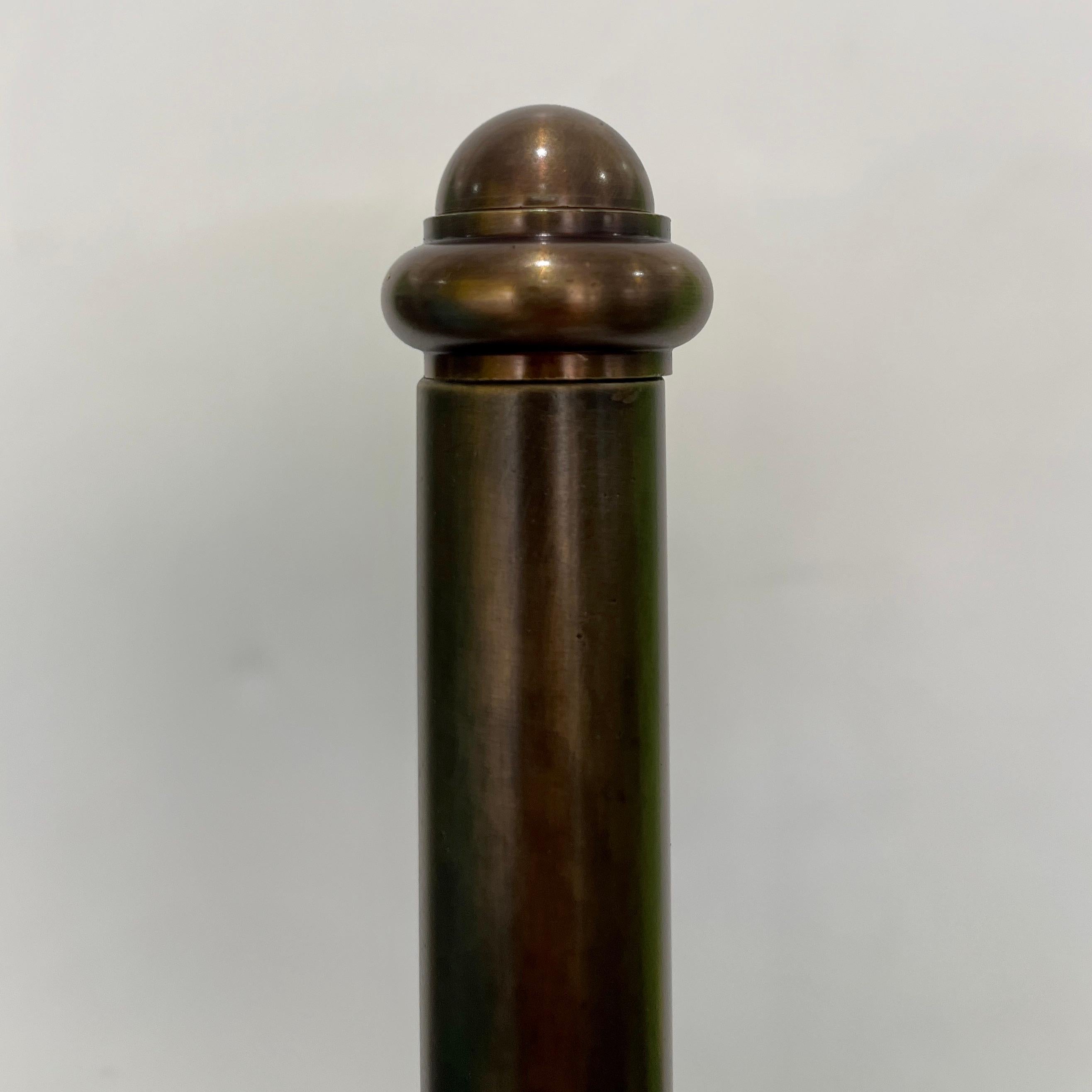 Verstellbare italienische Stehlampe aus Bronze im modernen italienischen Mid-Century-Stil in Meeresblau lackiert im Angebot 8