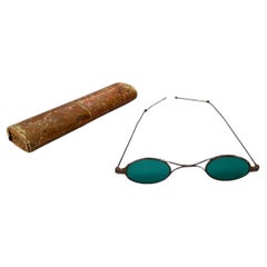 Italienische Sonnenbrille der Jahrhundertmitte aus grünem Glas und Metall, Mitte 1900