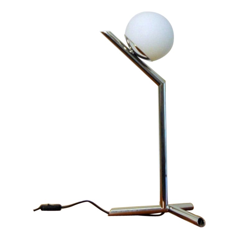 Lámpara de mesa moderna italiana de mediados de siglo by Fabio Ltd en venta