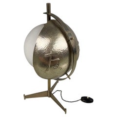 Italian mid-century modern Table lamp in hammered metal opaline glass 1960-1970s