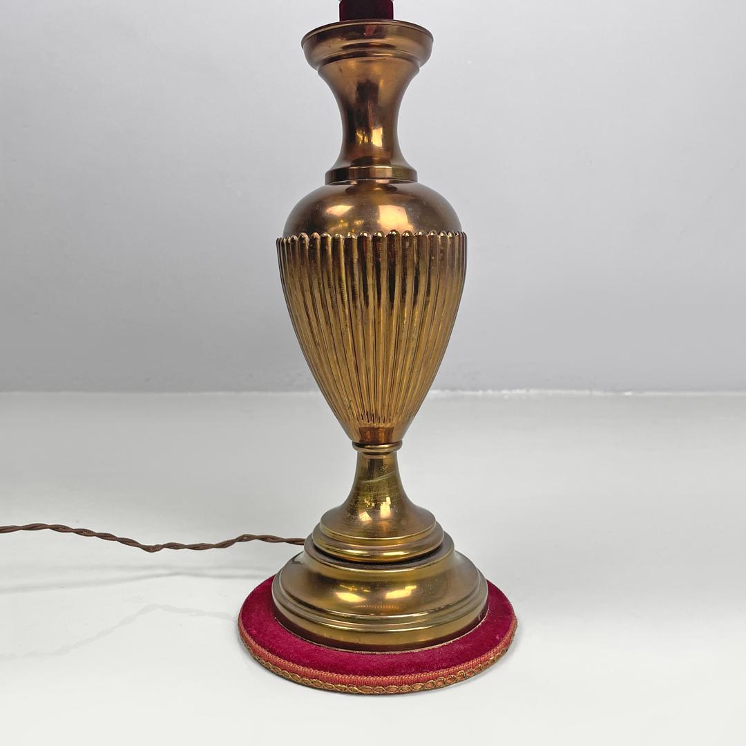 Italian mid-century modern table lamp red fabric shade with decorations, 1950s For Sale 8