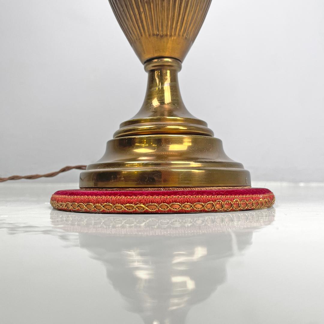 Italian mid-century modern table lamp red fabric shade with decorations, 1950s For Sale 10
