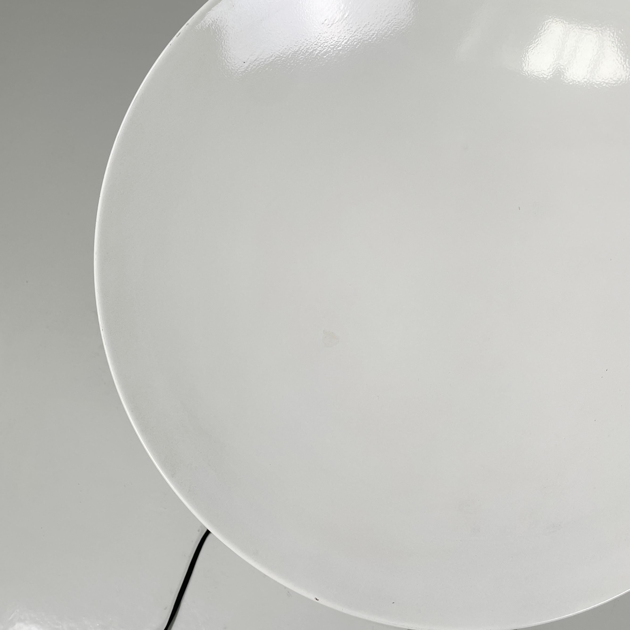Italian mid-century modern Table lamp Taccia by Castiglioni for Flos, 1960s In Good Condition For Sale In MIlano, IT