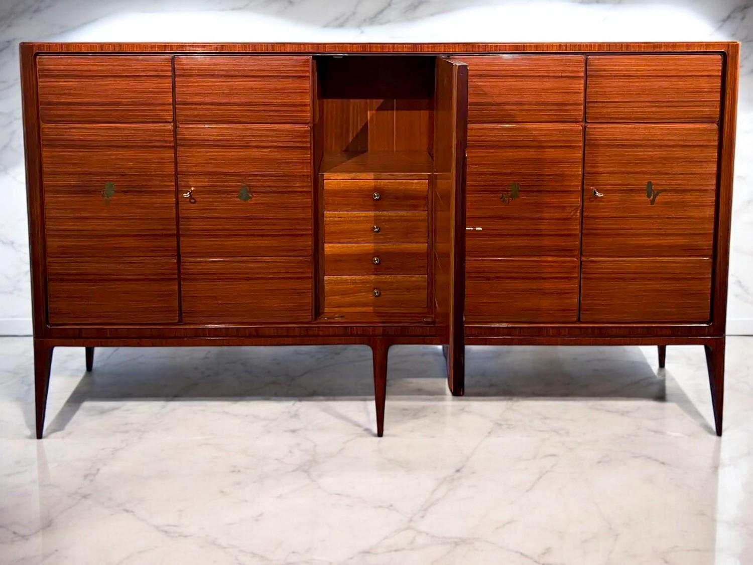 Credenza alta italiana del Mid-Century Modern disegnata da Paolo Buffa, 1950 in vendita 6