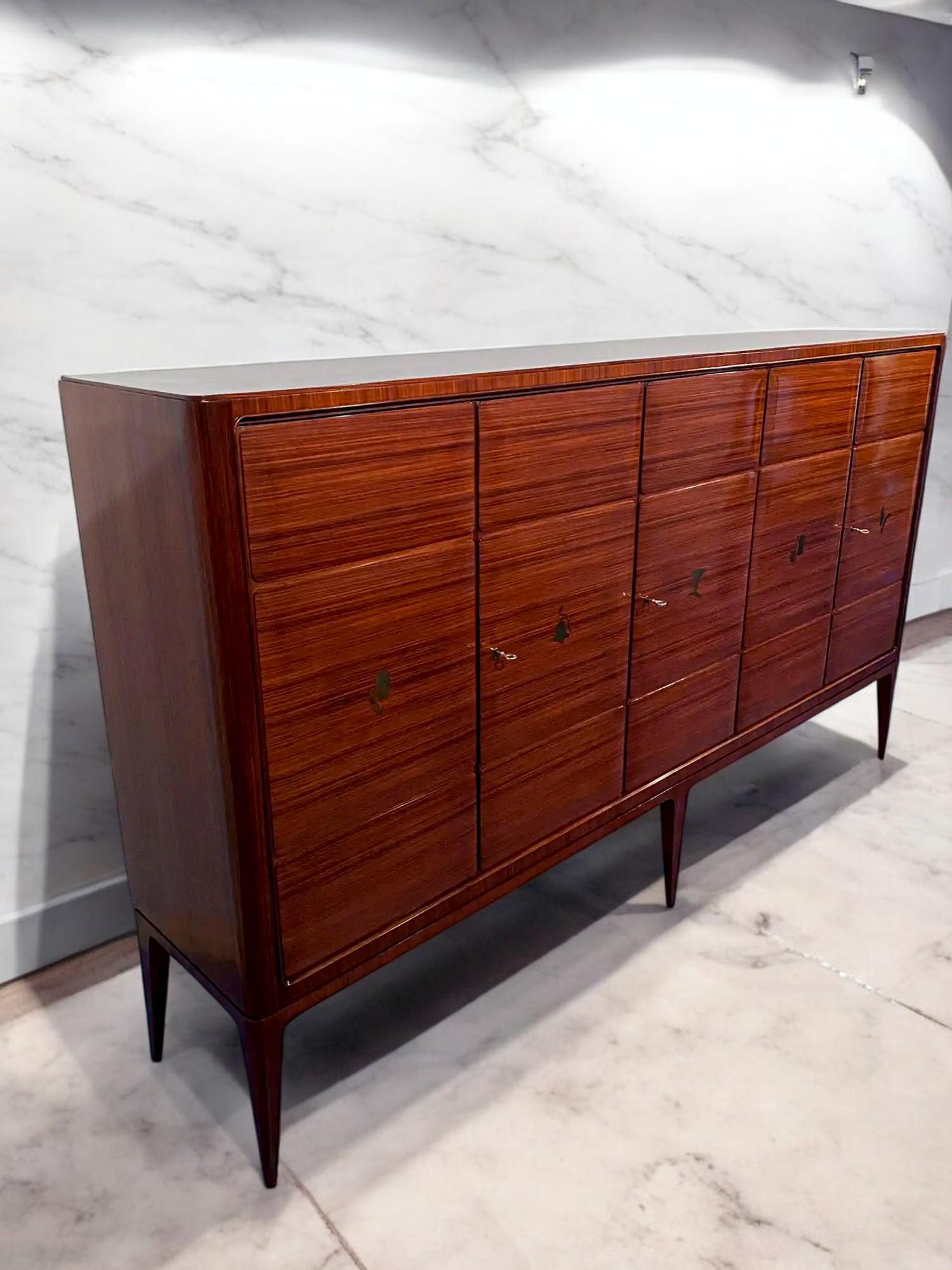 Credenza alta italiana del Mid-Century Modern disegnata da Paolo Buffa, 1950 in vendita 7