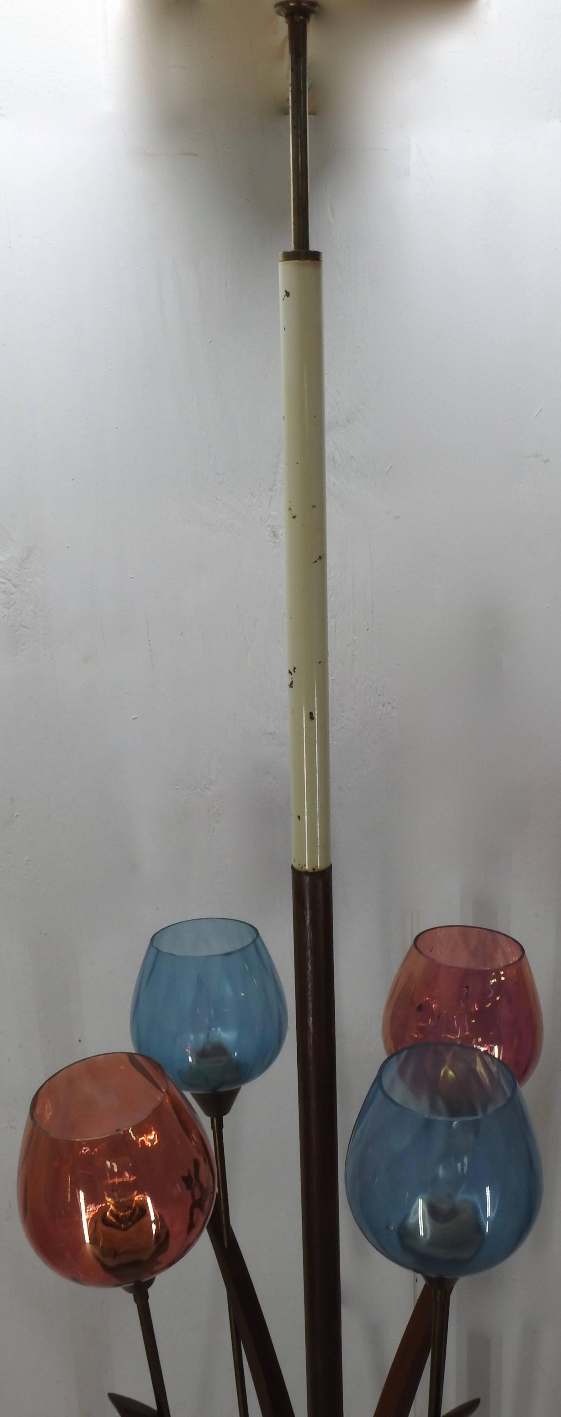 Italian Mid-Century Modern Teak and Glass Tension Lamp For Sale 4
